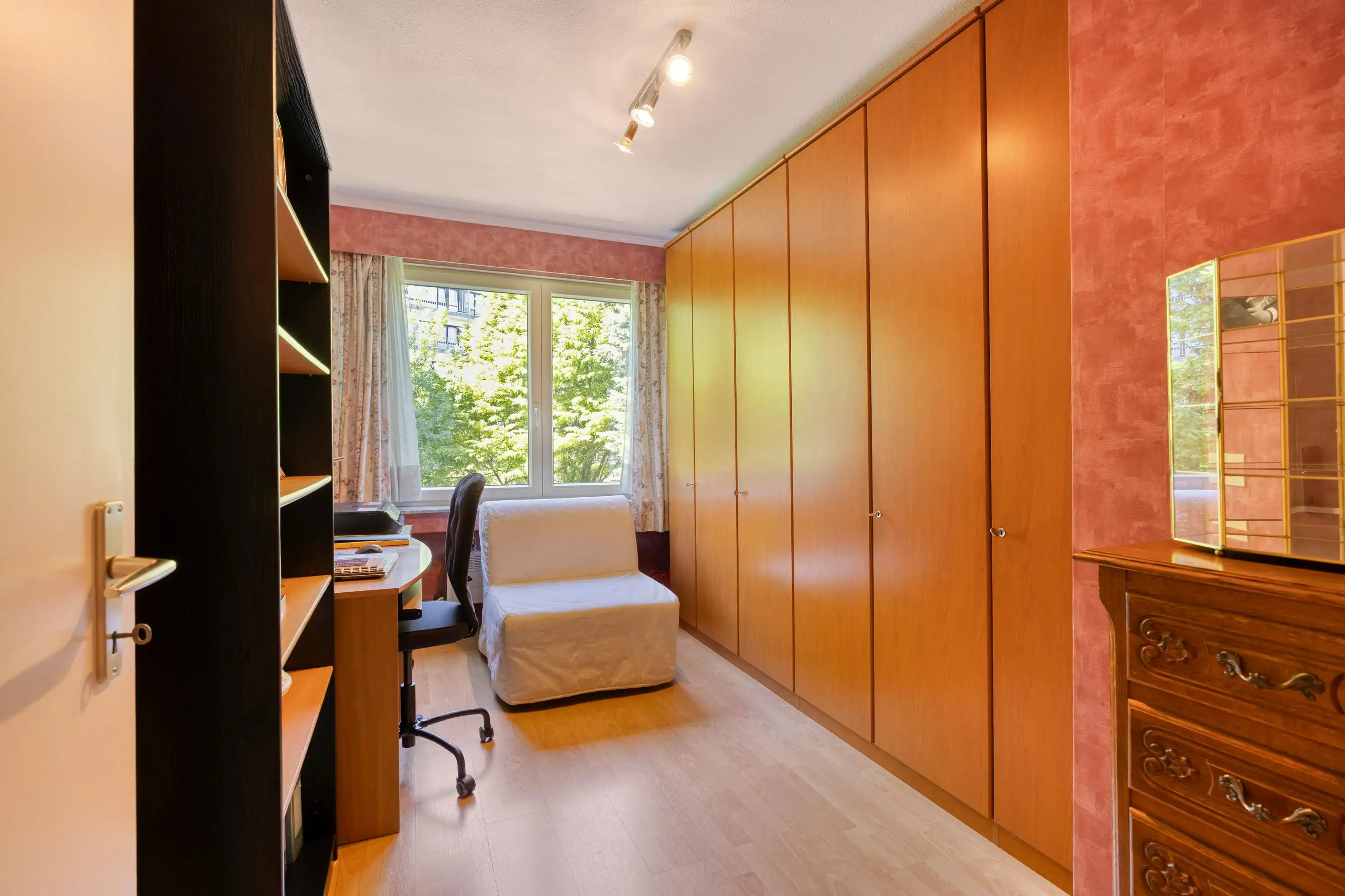 Ruim appartement met 2 slaapkamers te koop in Strombeek foto 13