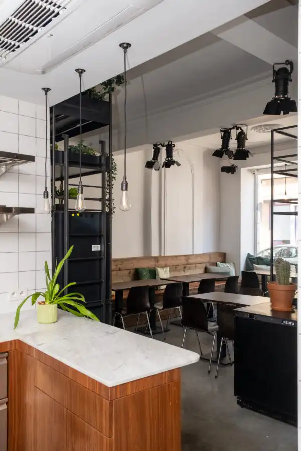 Charmante Horecazaak te Huur Centrum Gent foto 2