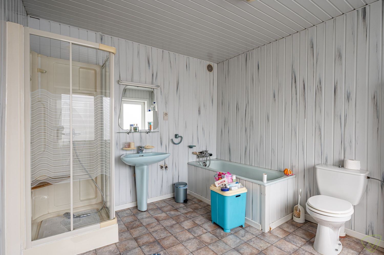 Woning met winkelruimte te koop in het centrum van Ursel foto 18