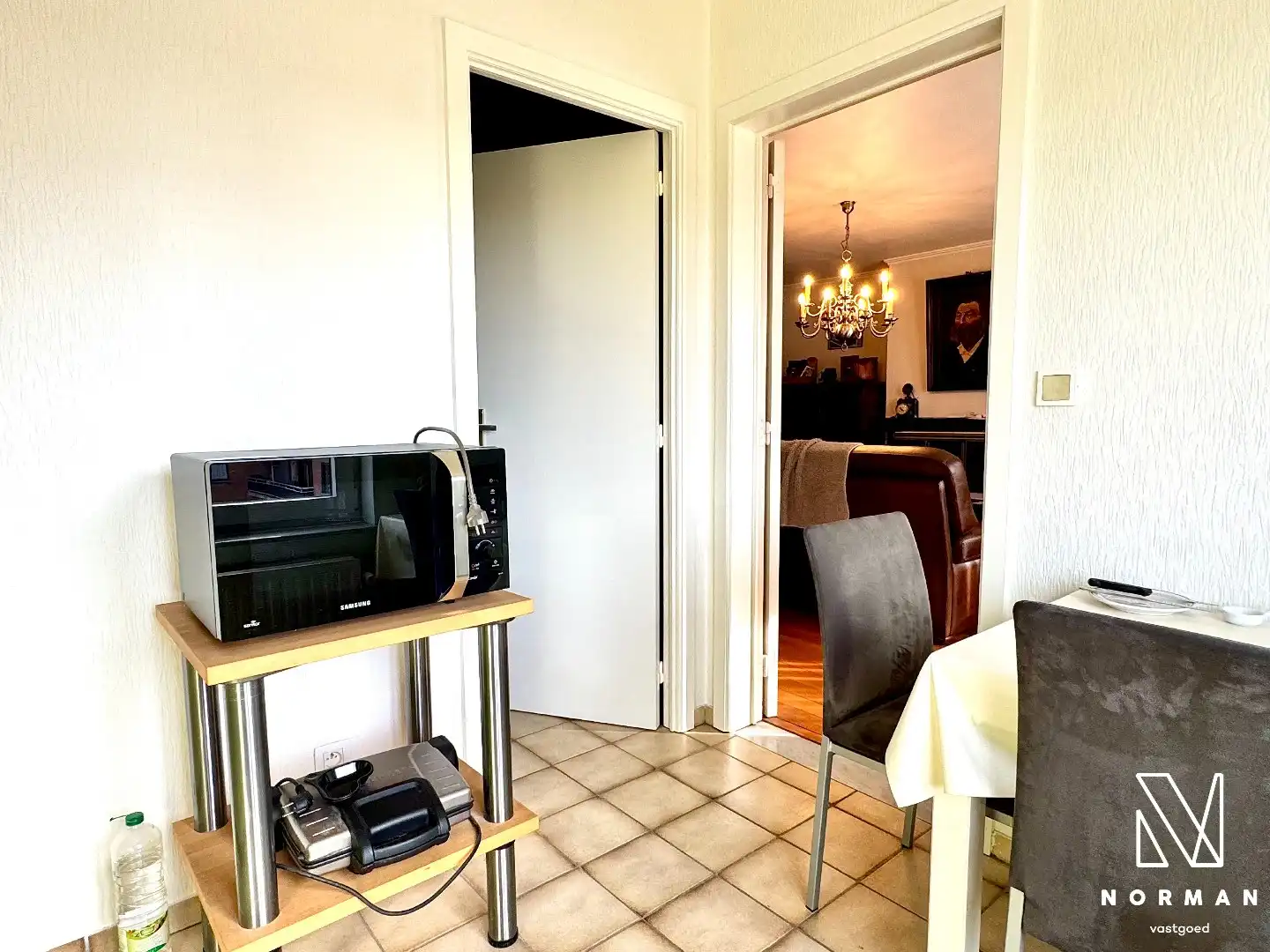 Instapklaar 2slk appt, met terras, autostaanplaats, blanco gekeurde elektriciteit en epc B foto 13