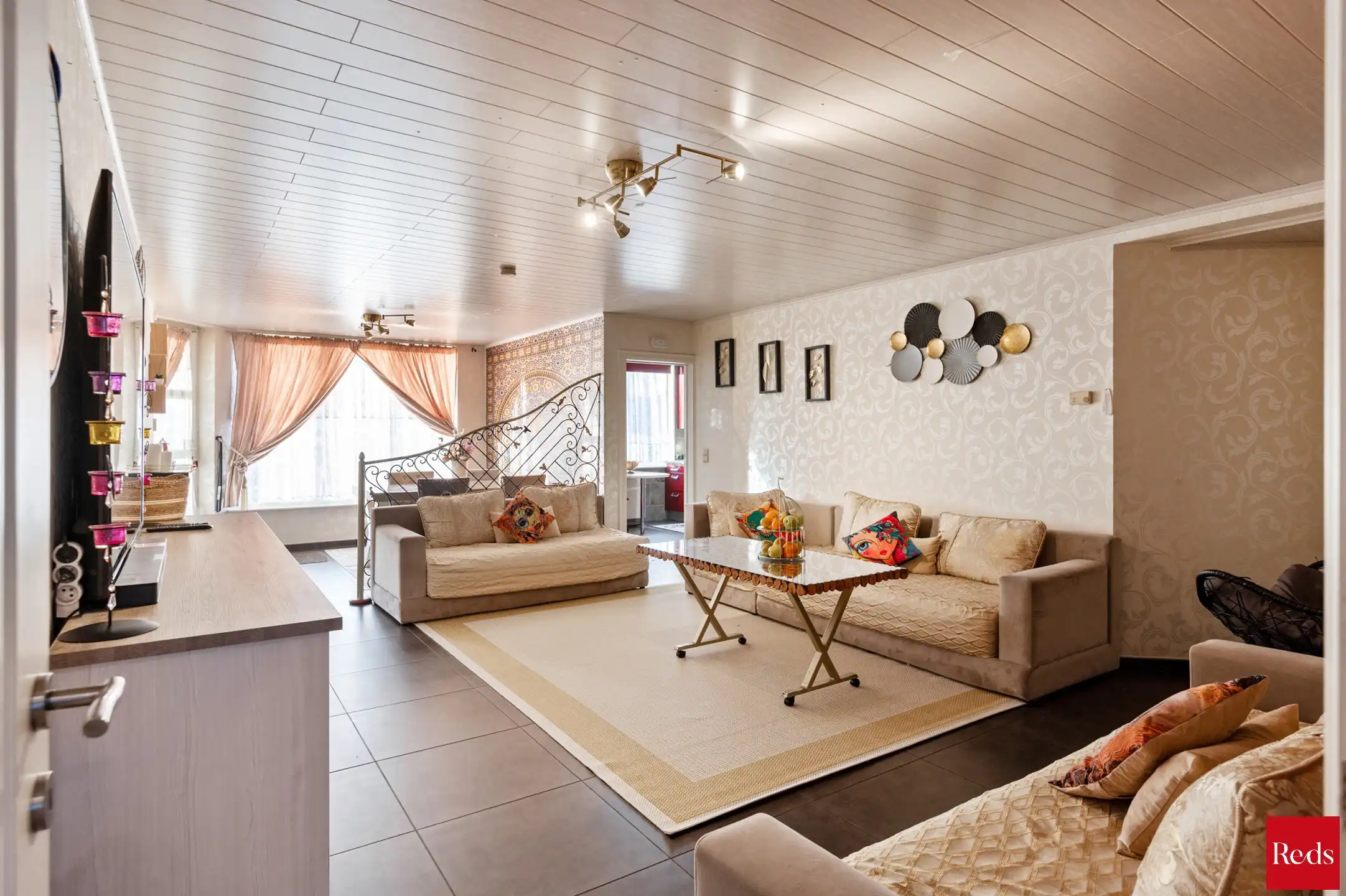 Ruim en verzorgd gelijkvloers appartement met 3 slaapkamers foto 3