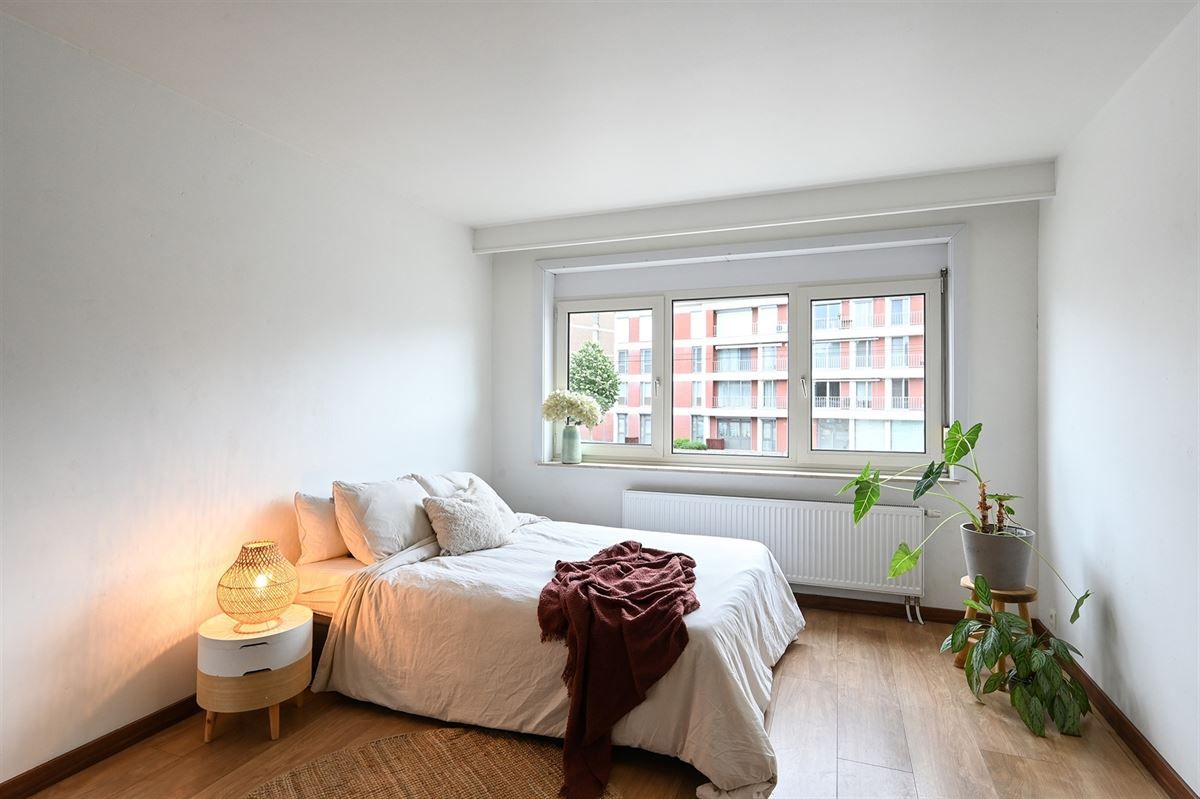 Hoekappartement met veel lichtinval en inpandige garage  foto 12