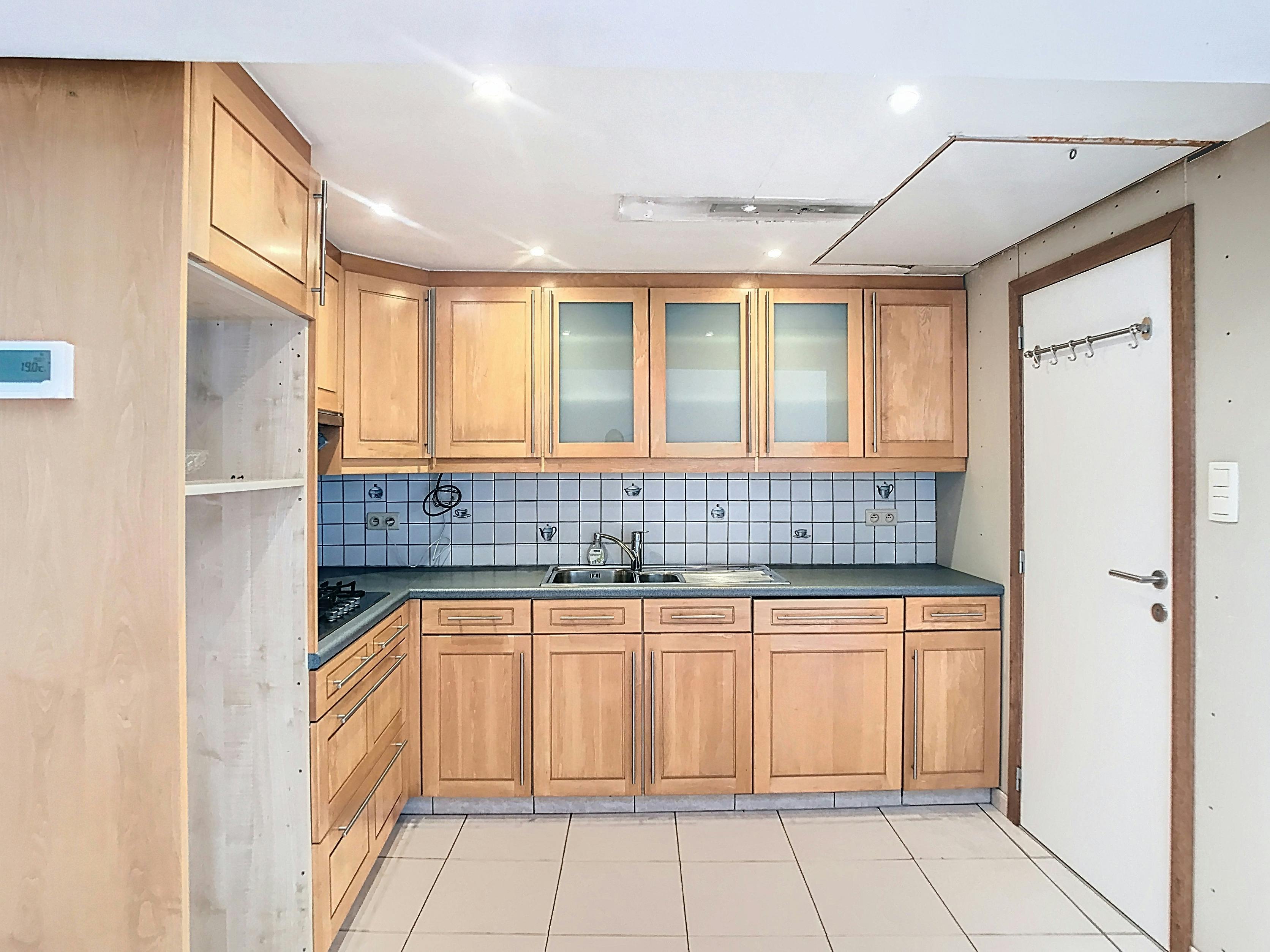 Huis te koop in Ieper centrum met 3 slaapkamers en stadstuin foto 8