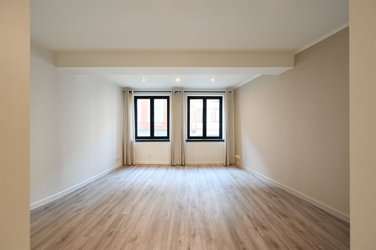 Gerenoveerd appartement met 1 slaapkamer foto 8