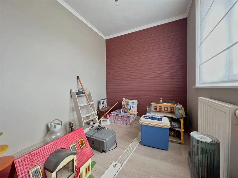 Prachtig vernieuwde gezinswoning in hartje Torhout foto 8