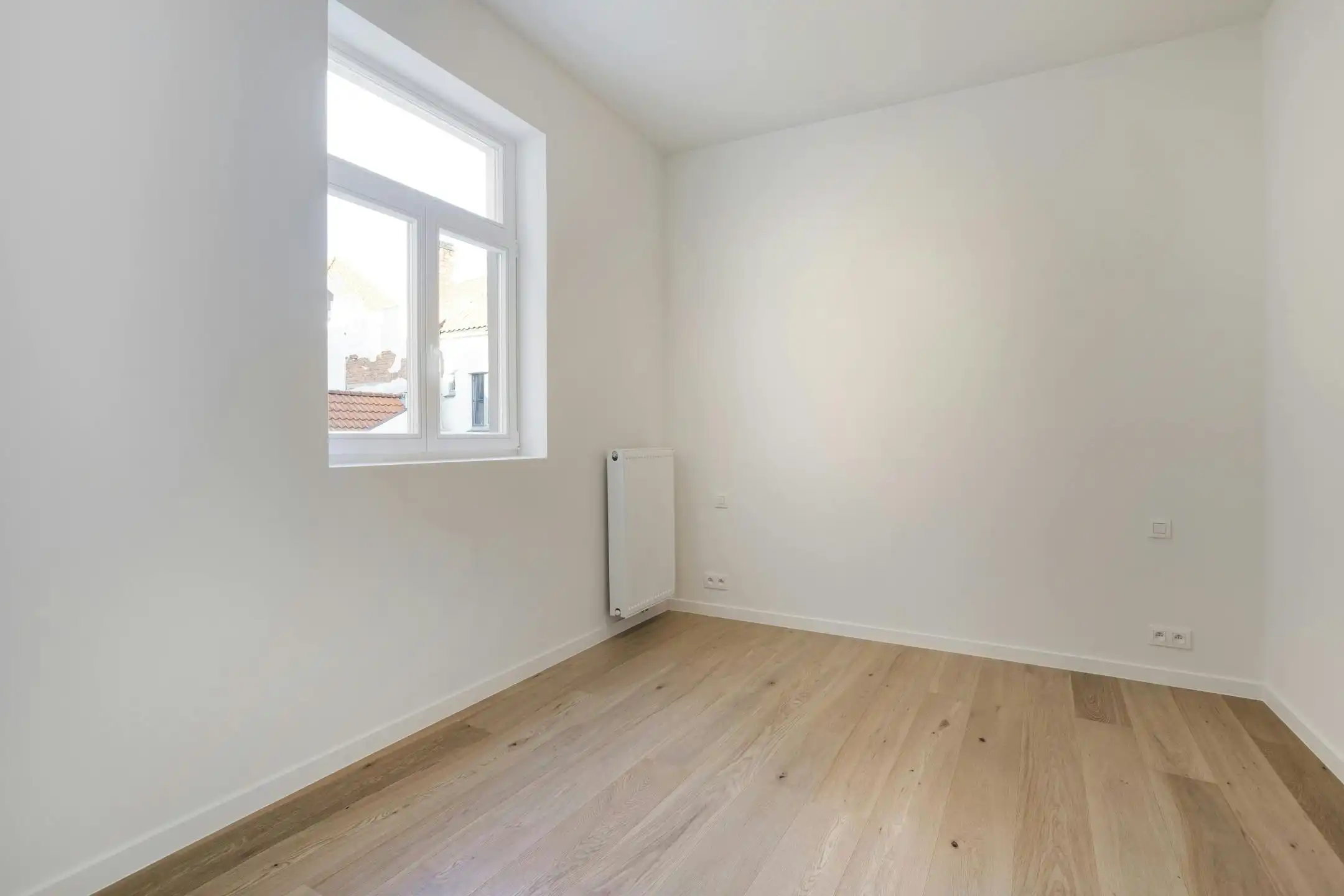 Gerenoveerde woning met drie slaapkamers te koop in Brugge  foto 10