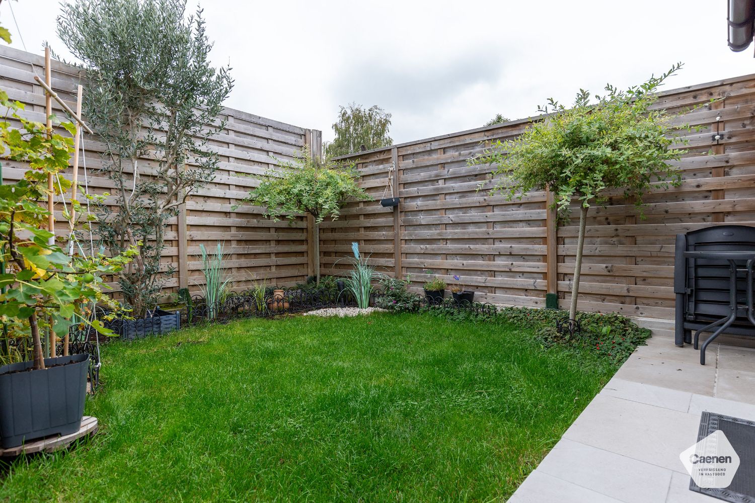 Wonen en werken op één adres – unieke halfopen woning met praktijkruimte. foto 22