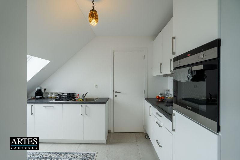 Recent appartement met 3 slaapkamers en ruim terras foto 9