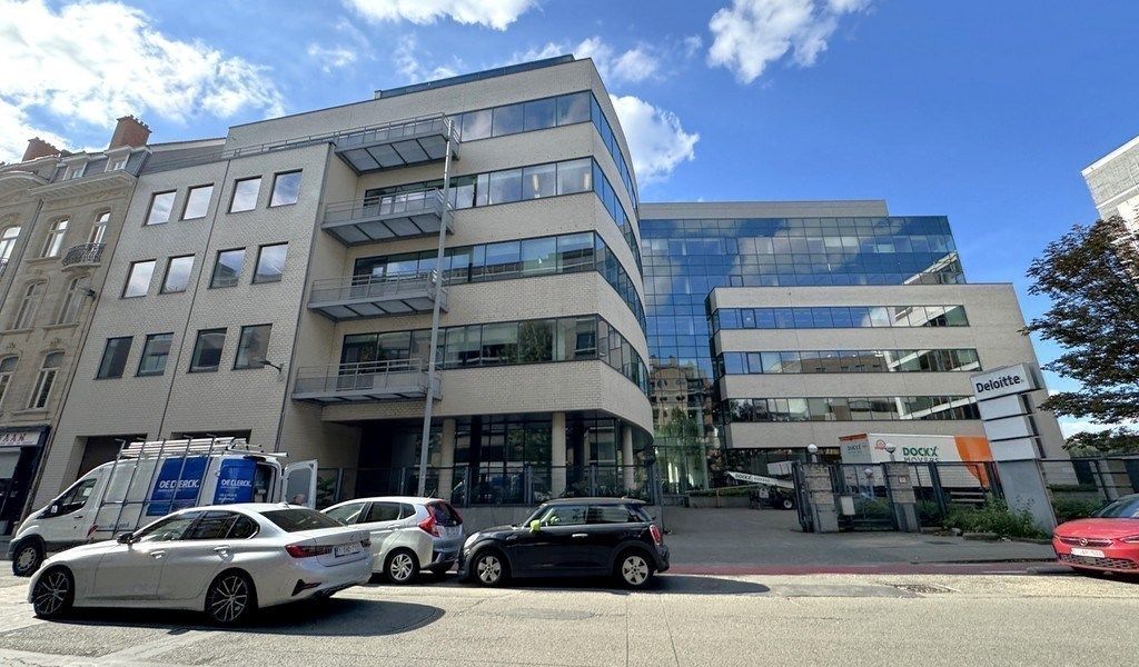 Hoogwaardige kantoren te huur op topfloor in Compass Antwerpen foto 10