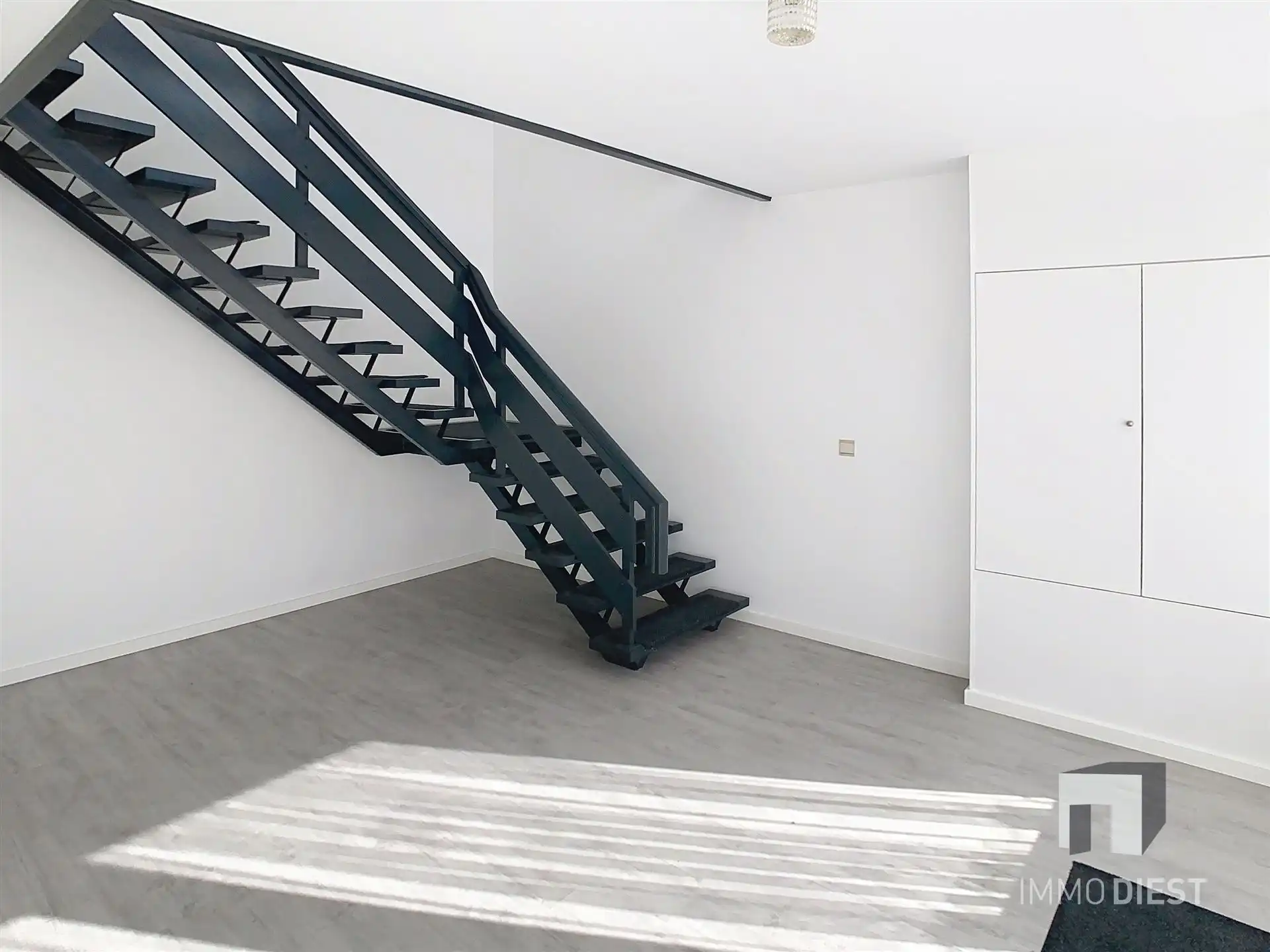 2 handelspanden en 2 appartementen van 3.120m2 met ruime parking op verbindingsweg foto 42