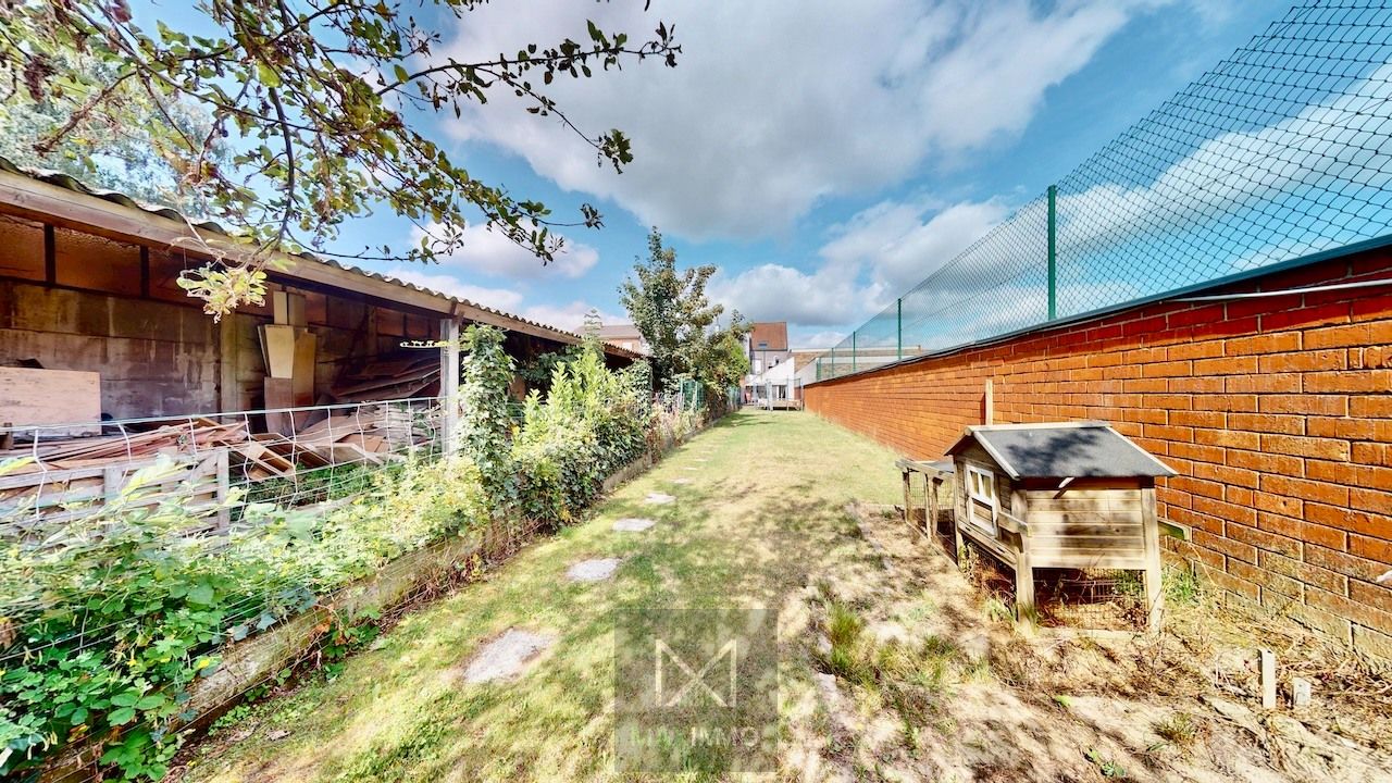 Instapklare, lichtrijke gezinswoning met grote tuin te Menen foto 17