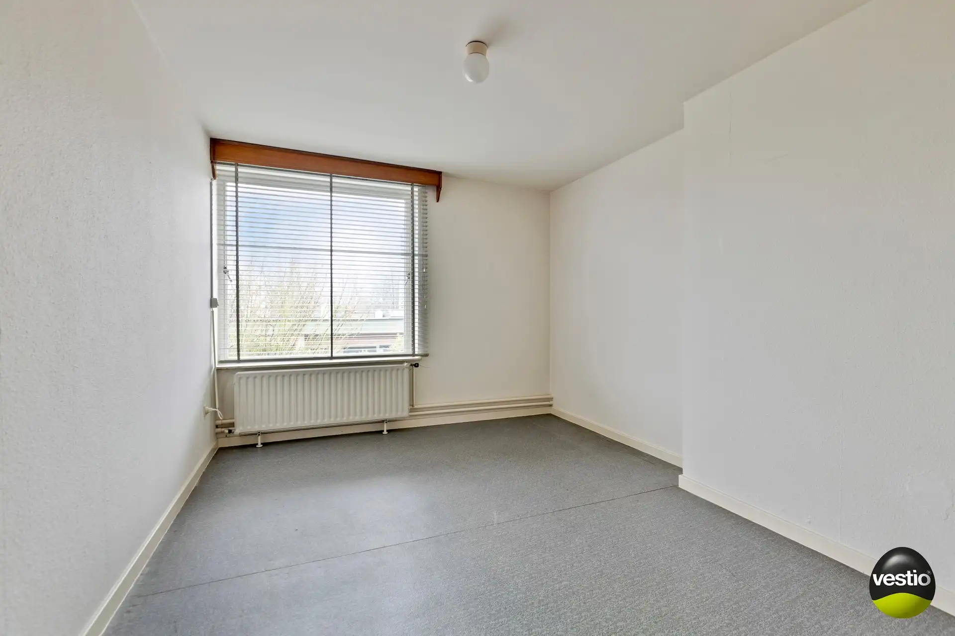 Rustig gelegen woning in Kermt op mooi perceel van 800 m². foto 19