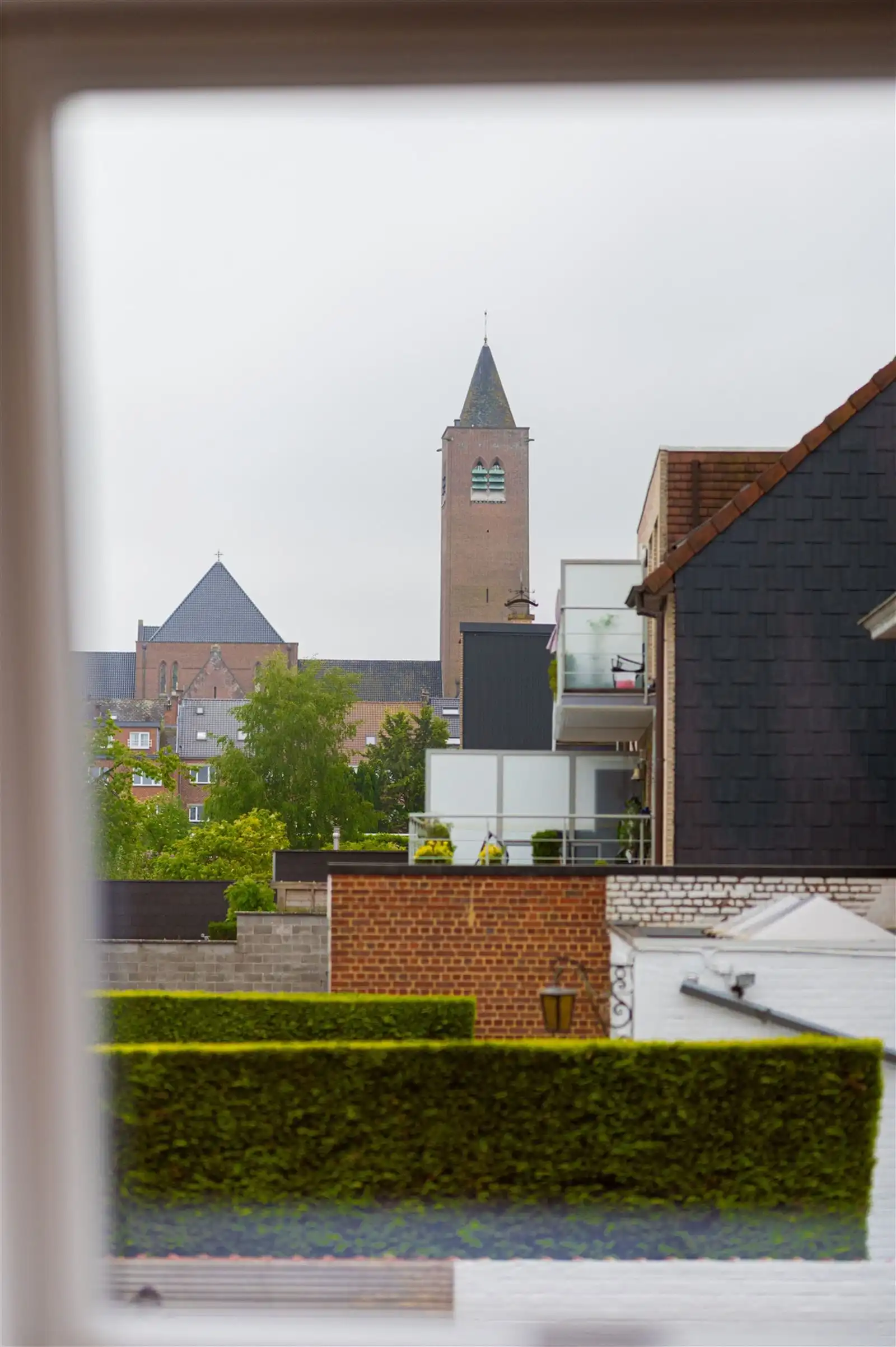 Gerenoveerde woning nabij het centrum van Zottegem! foto 20