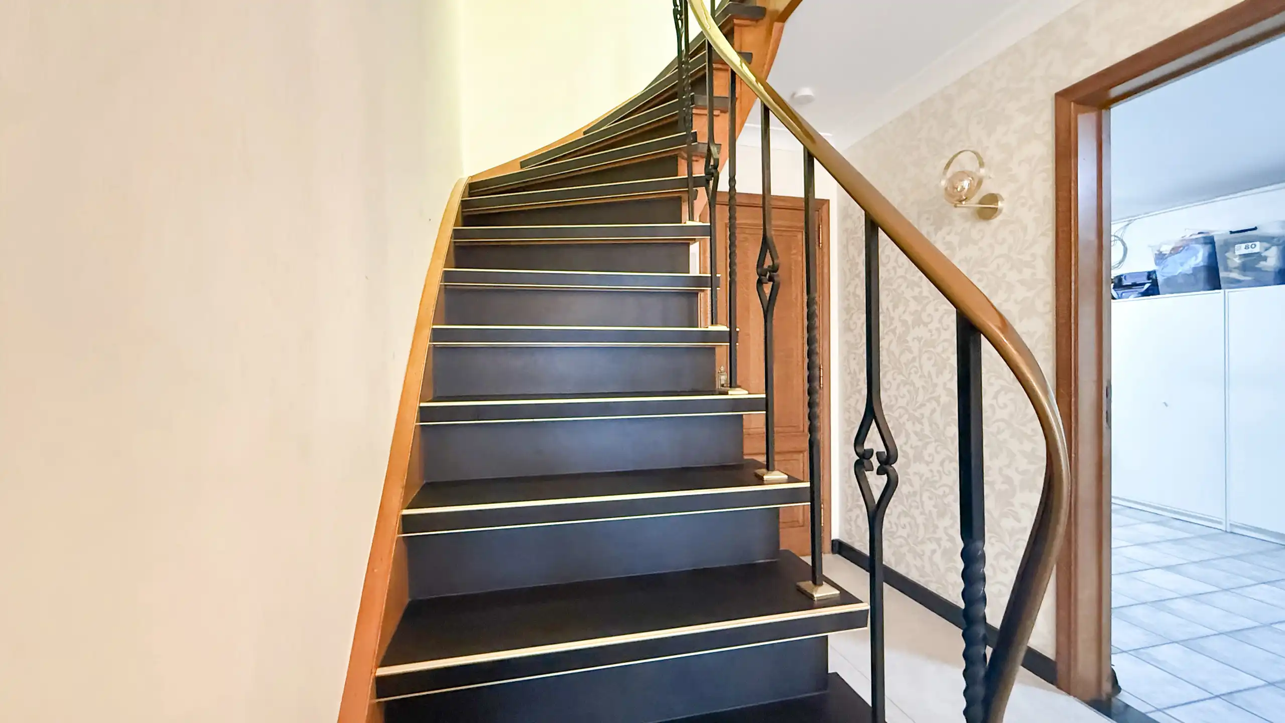 Volledig gerenoveerde woning met 3 slpks + garage en tuin! foto 23