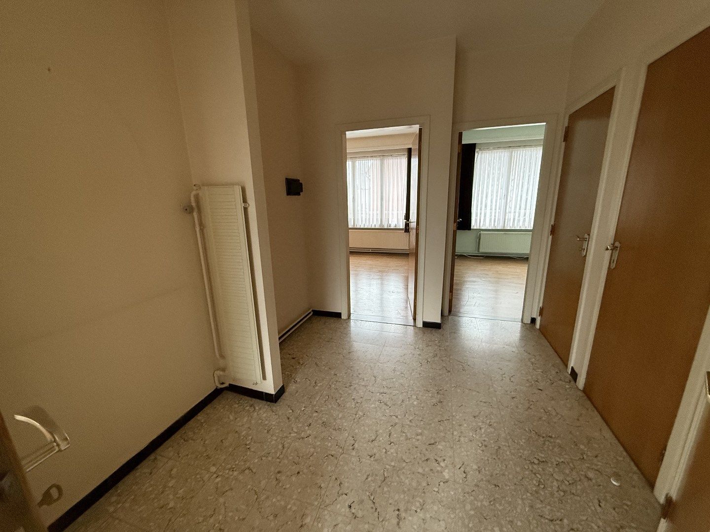 Ruim appartement te huur met 2 slaapkamers op een TOPlocatie te Lier! foto 6