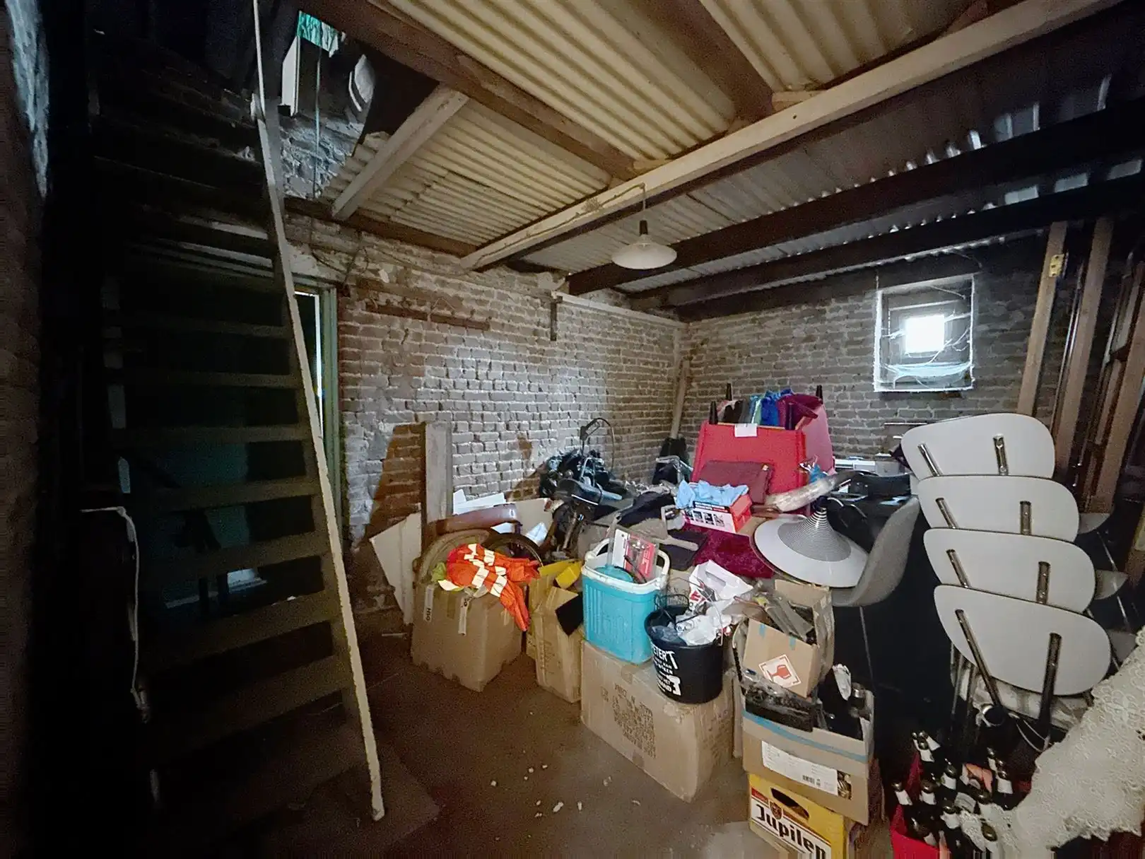 Te renoveren woning met bijgebouwen, tuin, 7a 91ca foto 10