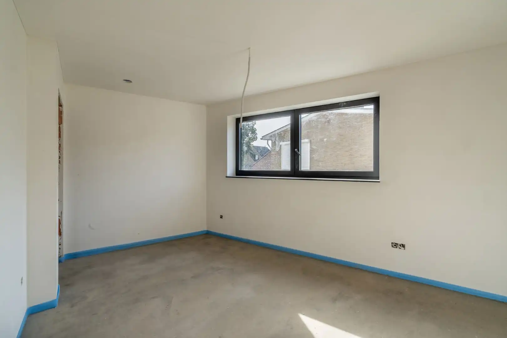 Nieuwbouwwoning met 4 Slaapkamers. foto 14