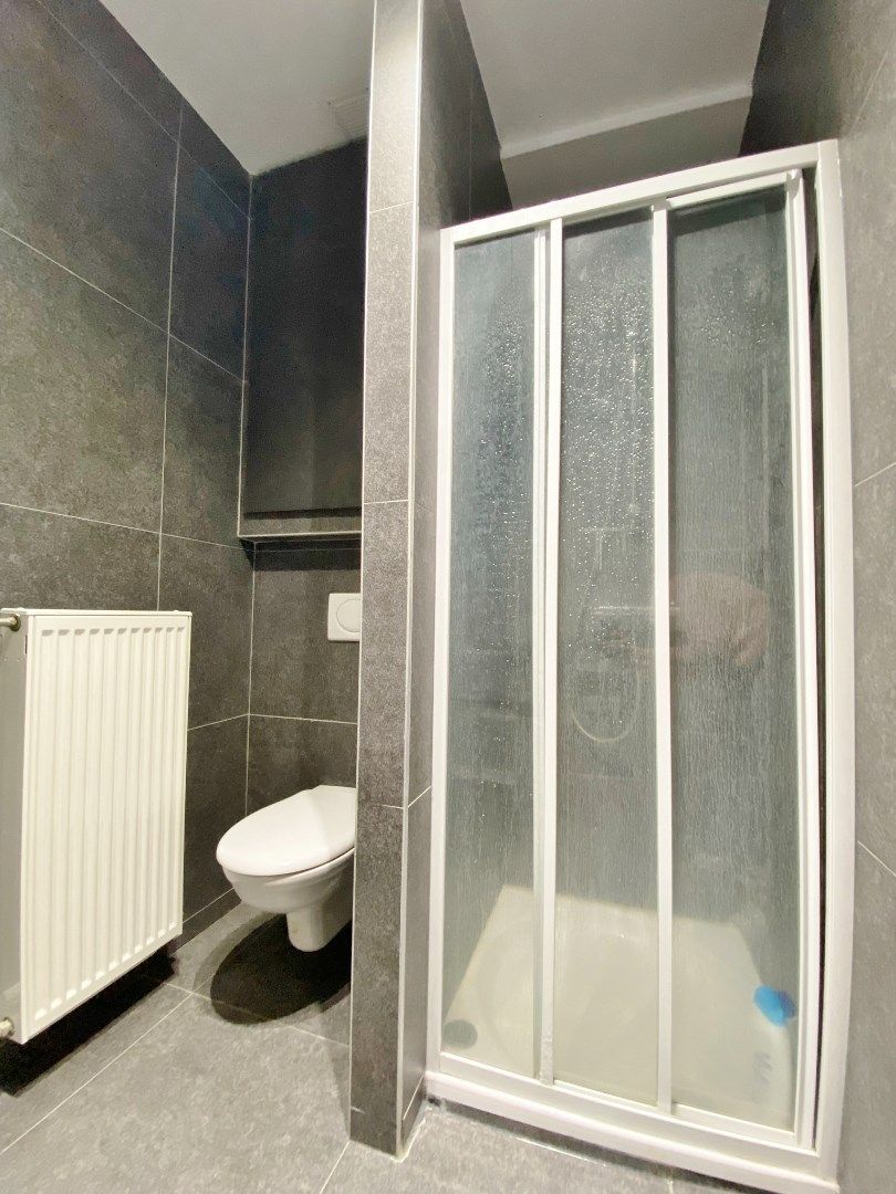 Bemeubeld appartement met terras op centrale ligging foto 7