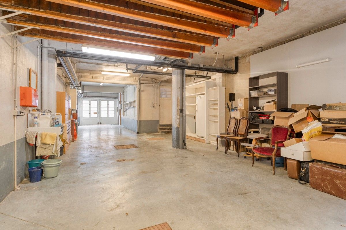 Karaktervolle interbellumwoning met buitengewoon grote garage nabij het Muinkpark in Gent foto 24