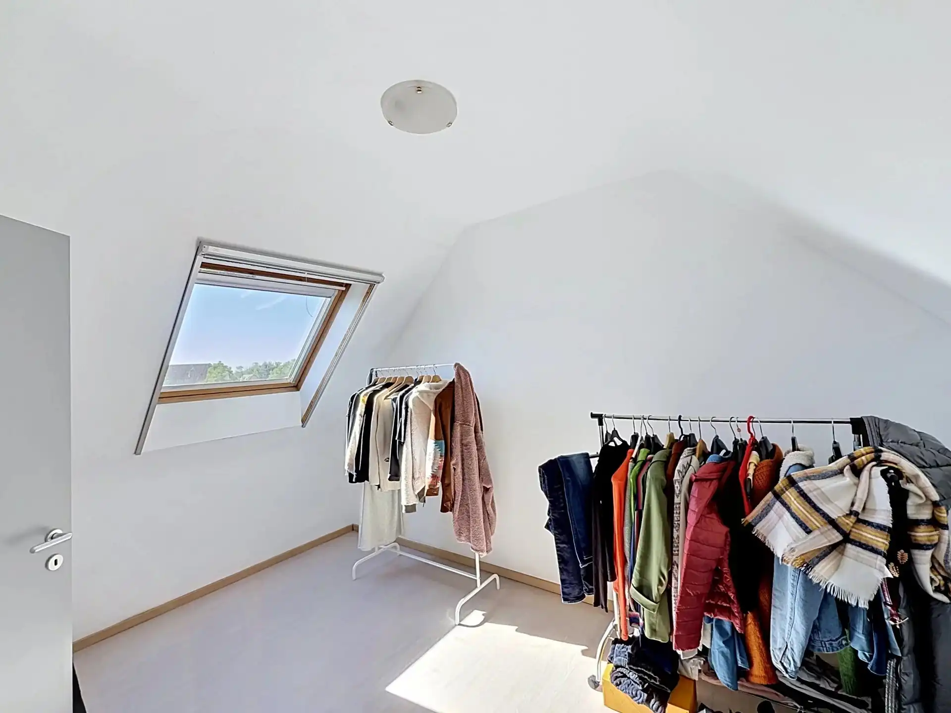 Duplex appartement met 2 slaapkamers, 2 terrassen en ondergrondse staanplaats en berging. foto 10