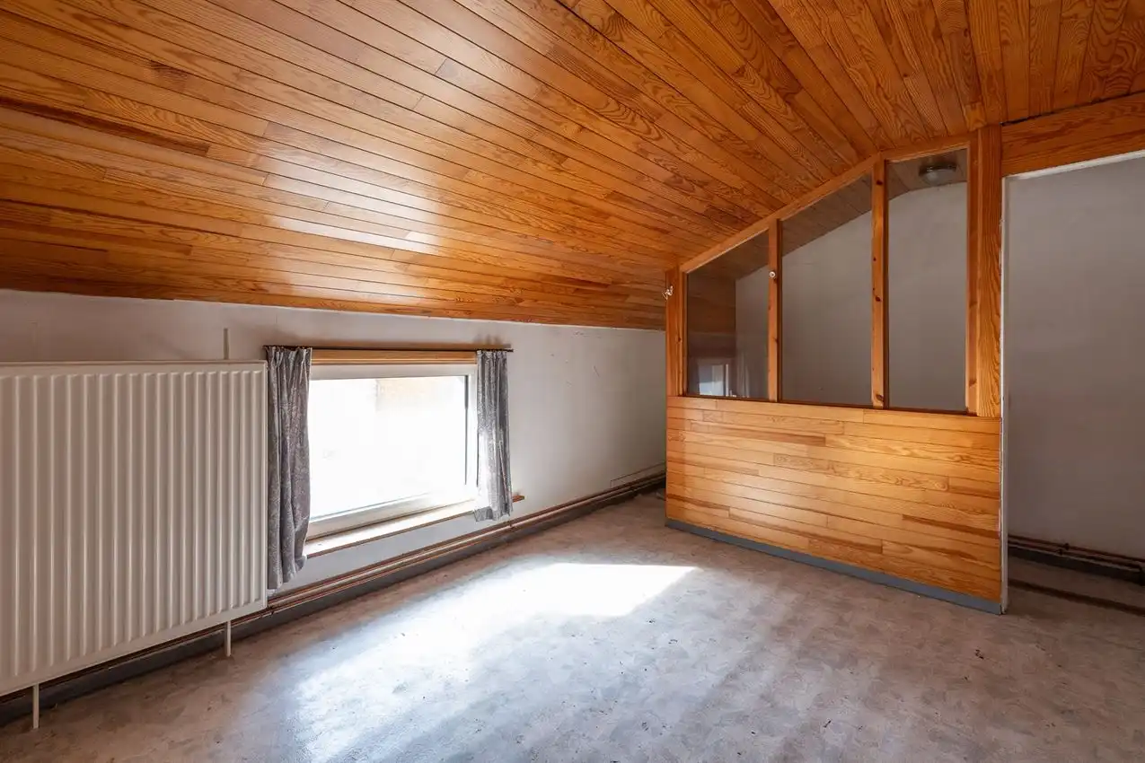 Op te frissen stadswoning met 4slk.  foto 24