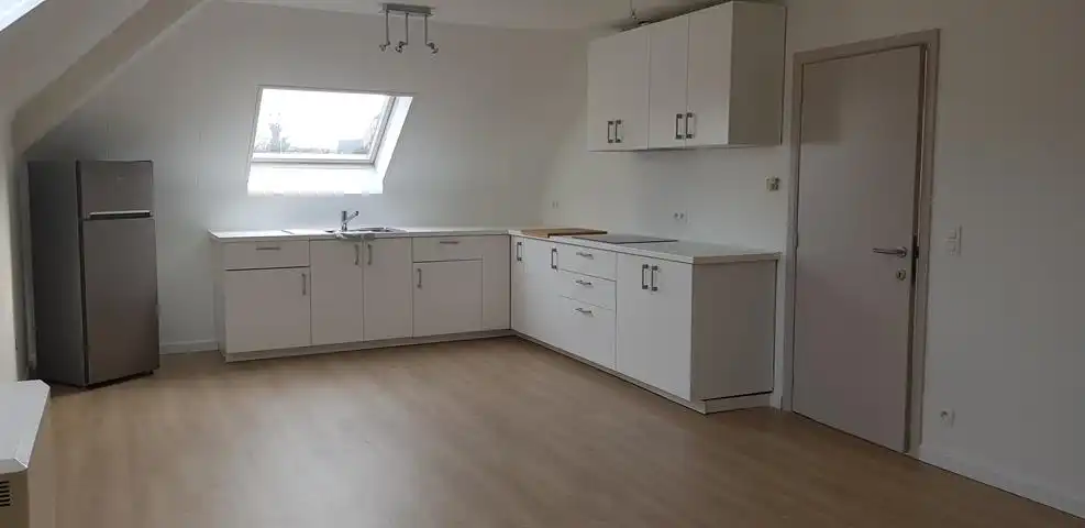 Gezellig dakappartement met 2 slaapkamers foto 6