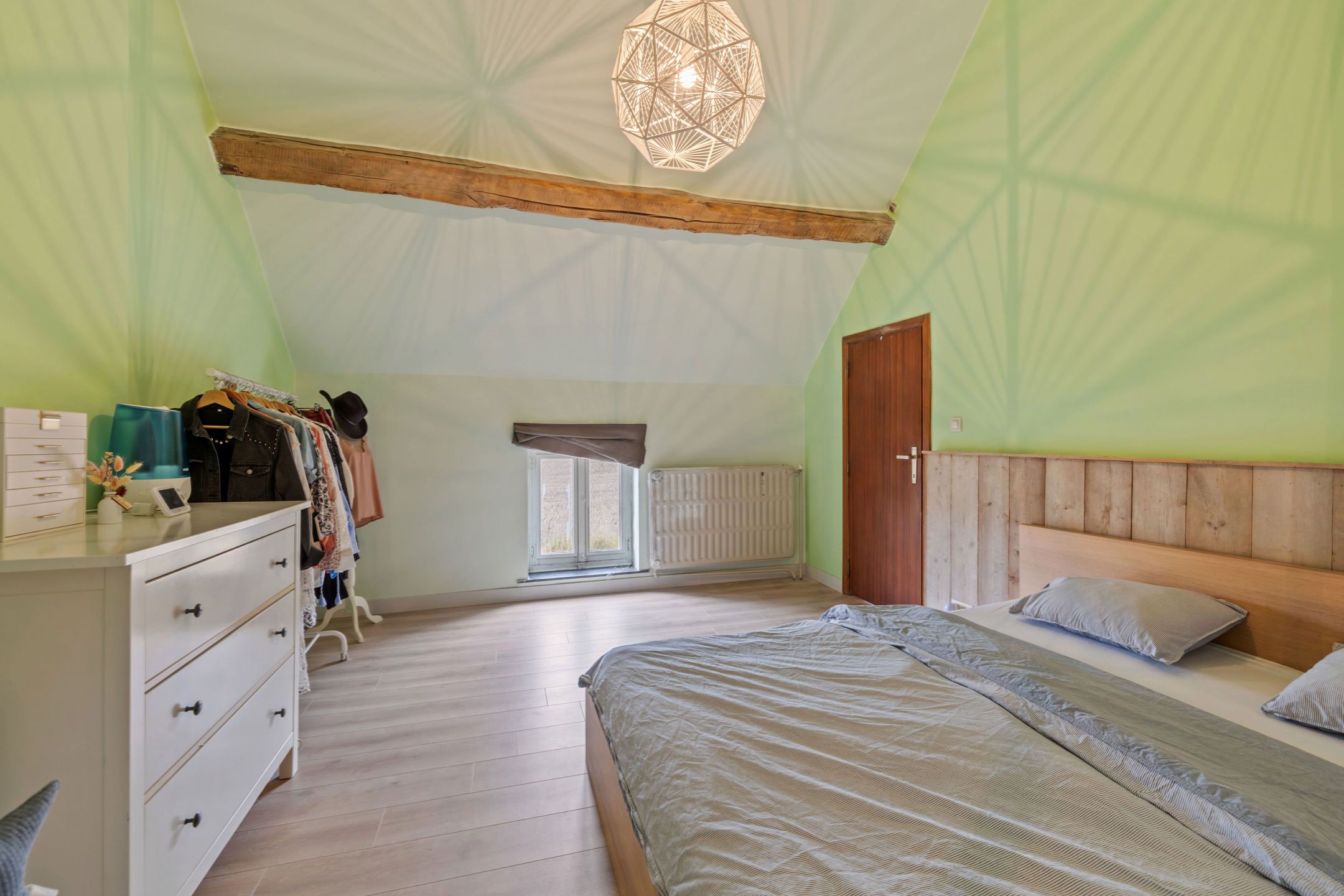 Gezellige woning met garage en tuin foto 16