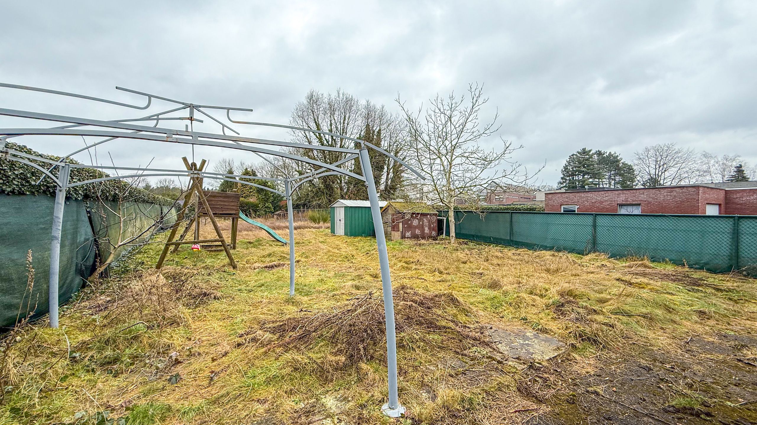 Ruime woning met dubbele garage en ZW gerichte tuin! foto 25