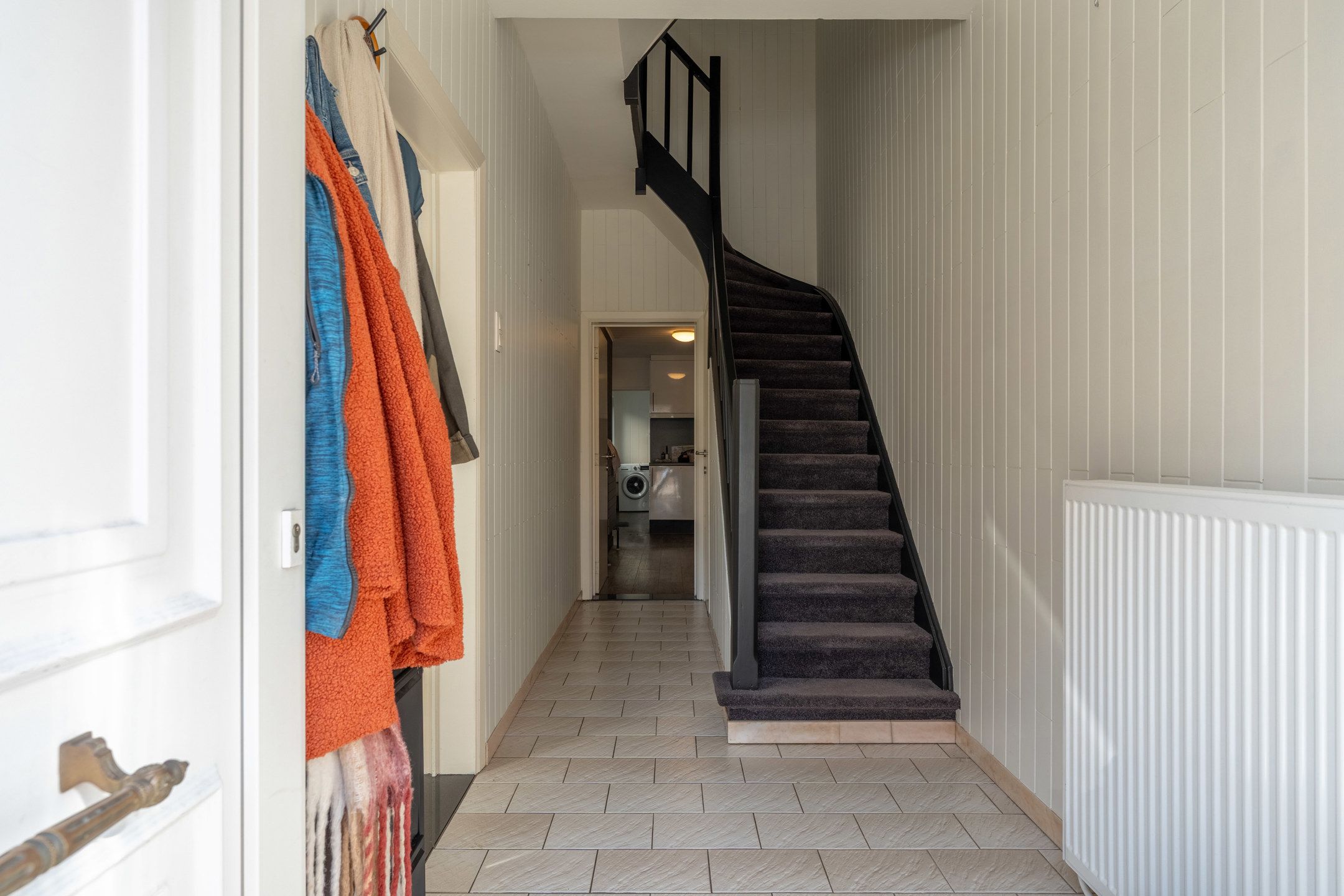 Instapklare 3-4slpk woning met stadstuin en garagebox.. foto 2