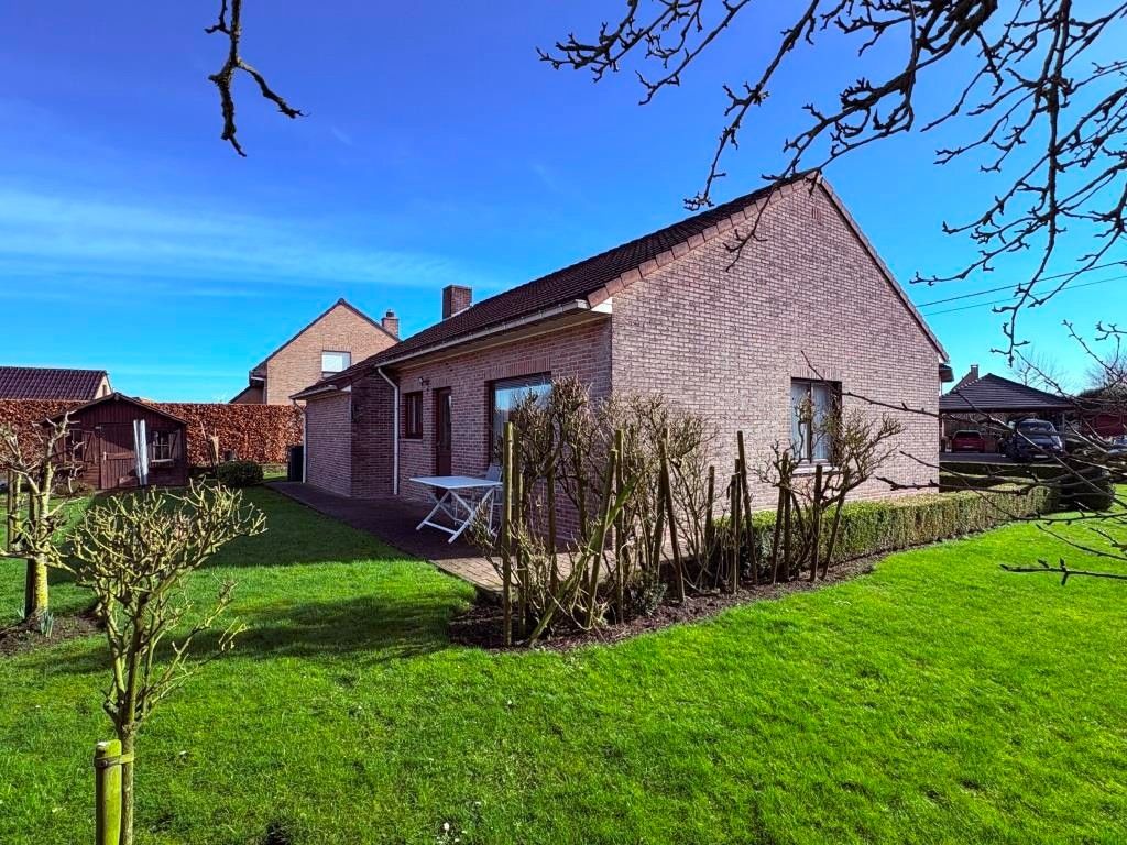Verzorgde vrijstaande woning met zonnige tuin. foto 2
