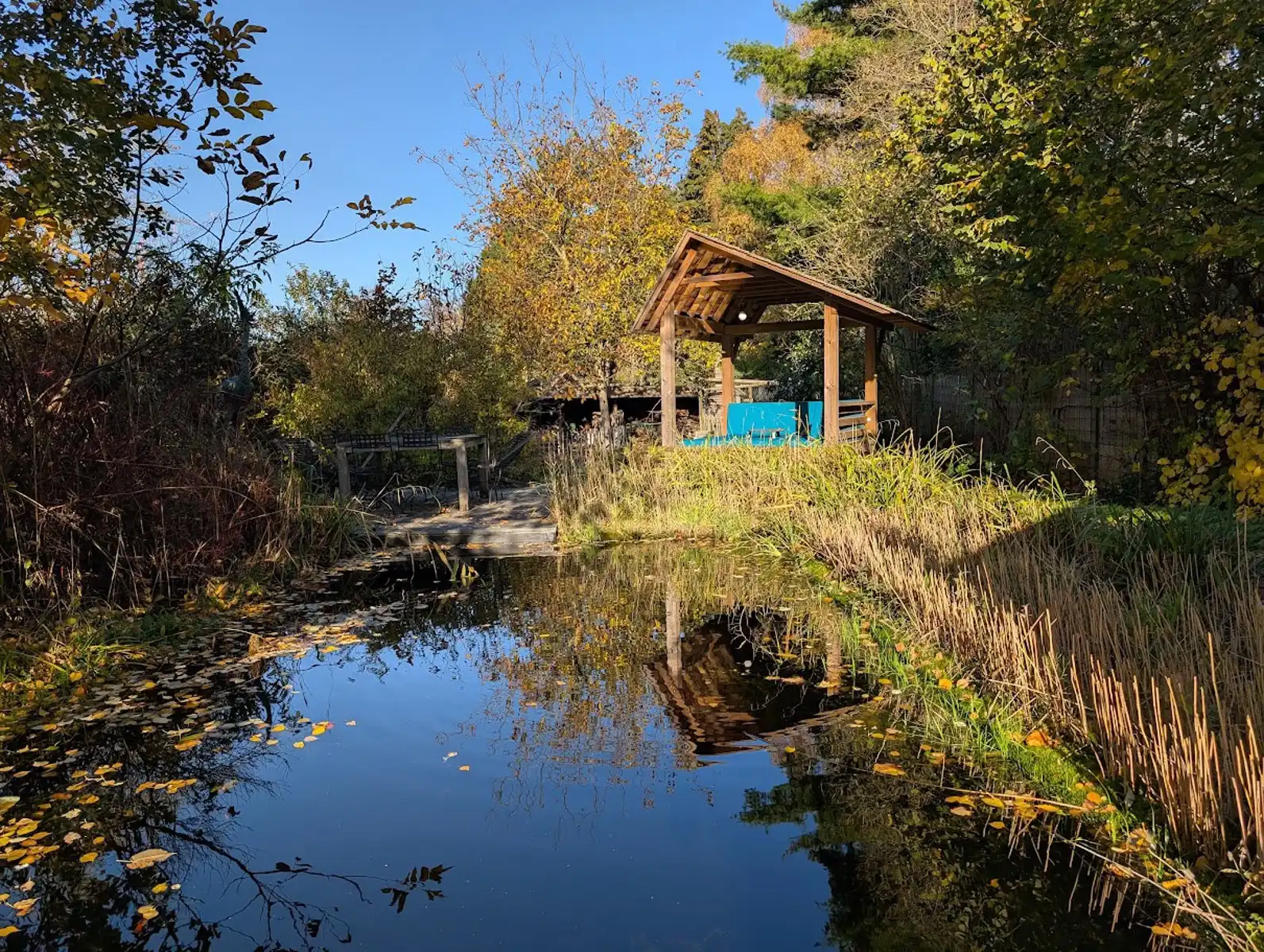 Ruime riante instapklare gezinswoning foto {{pictureIndex}}