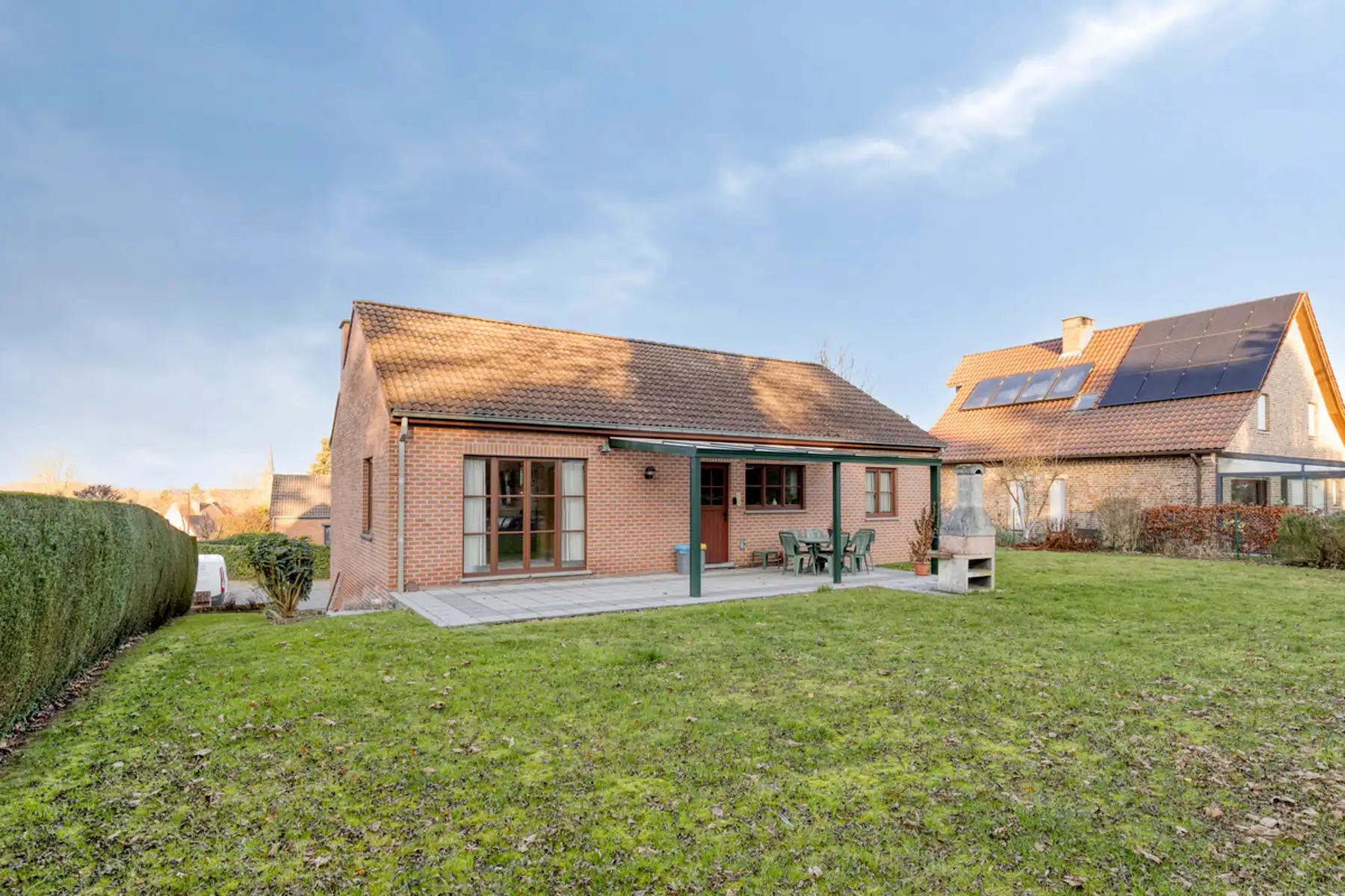 Gunstig gelegen woning met 2 slaapkamers, garage en tuin foto 2