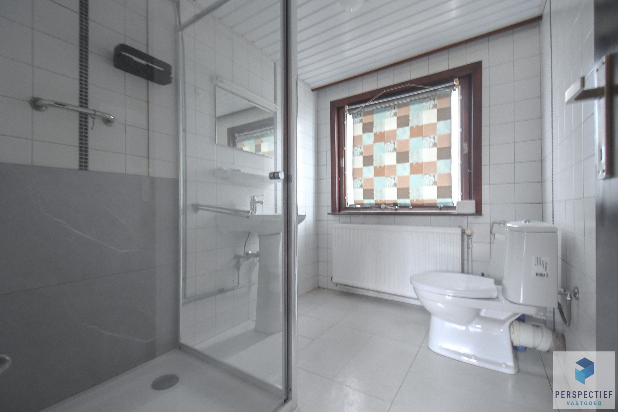 GOED GELEGEN WONING met prachtige idyllische tuin en uitweg op een perceel van 2034 m² met landelijke uitzichten foto 20