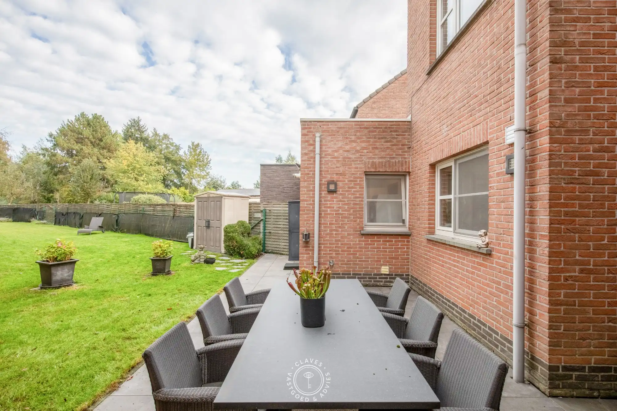 Instapklare gezinswoning met 3 slaapkamers, garage en verrassend ruime tuin in Sint-Niklaas foto 22
