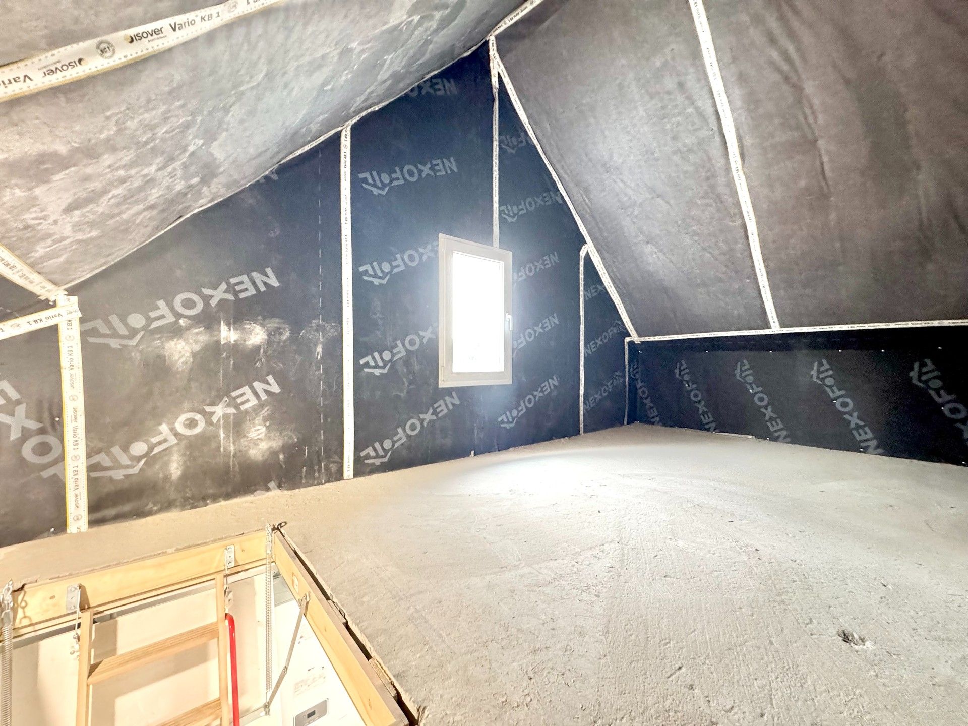 TIJDLOOS GERENOVEERDE HALFOPEN WONING OP 370 m² foto 26