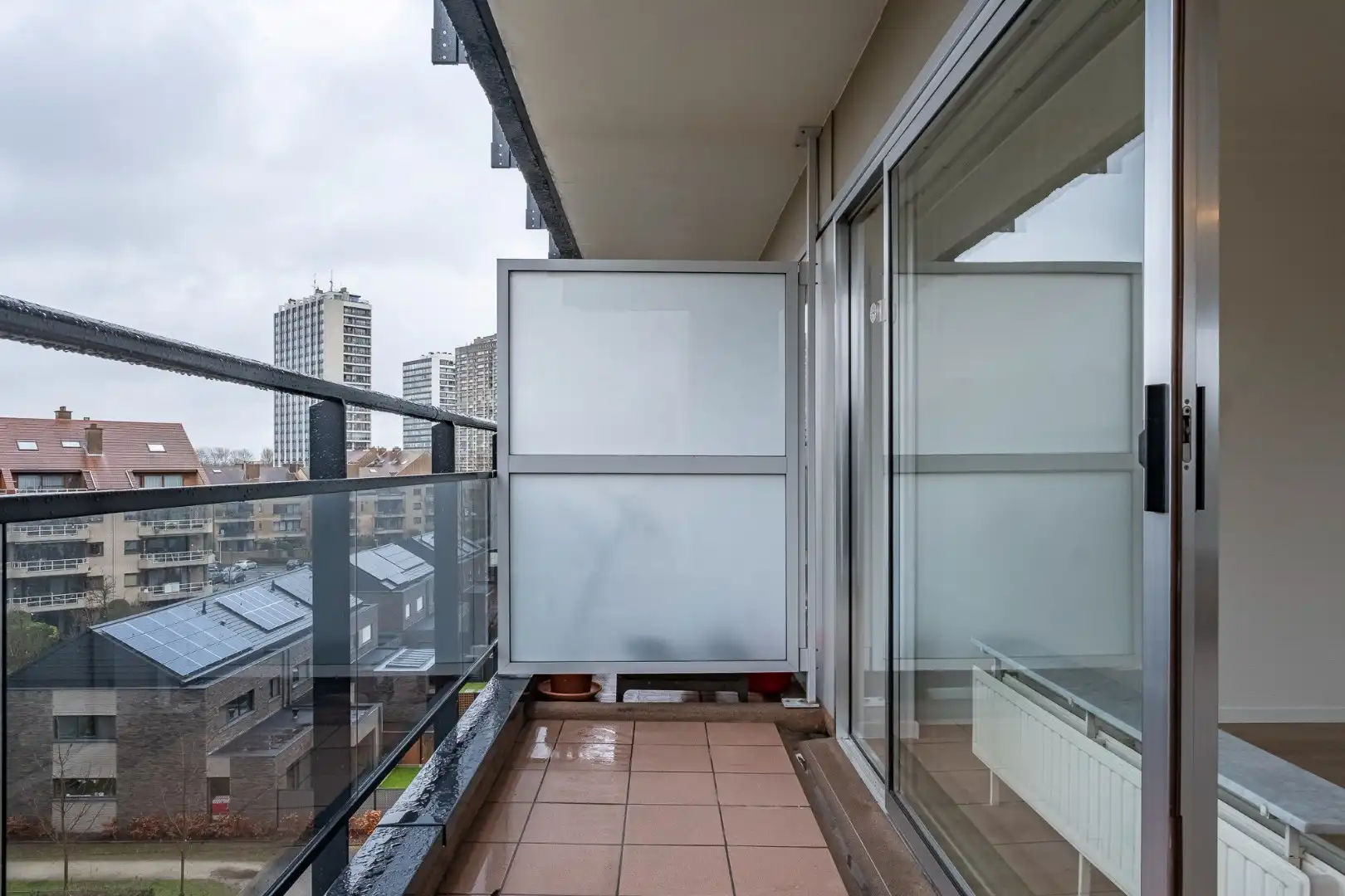 Gezellig en ruim hoekappartement met veel lichtinval en zonnige terrassen!  foto 7