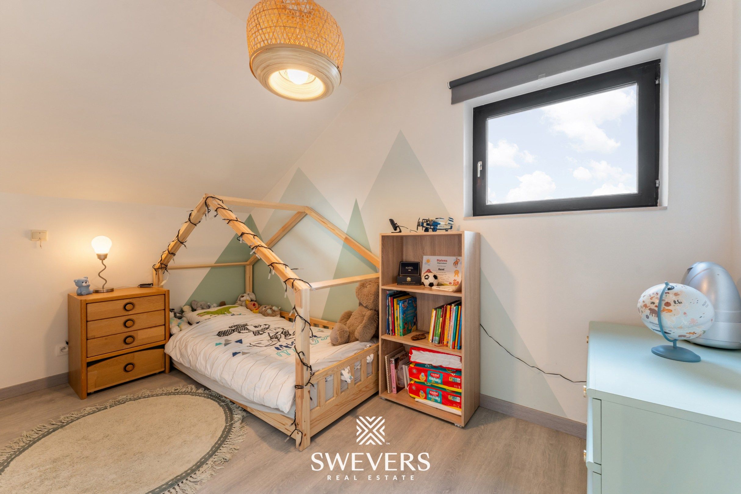 Knusse, hedendaagse gezinswoning met warme indeling en grote, zonnige tuin foto 27