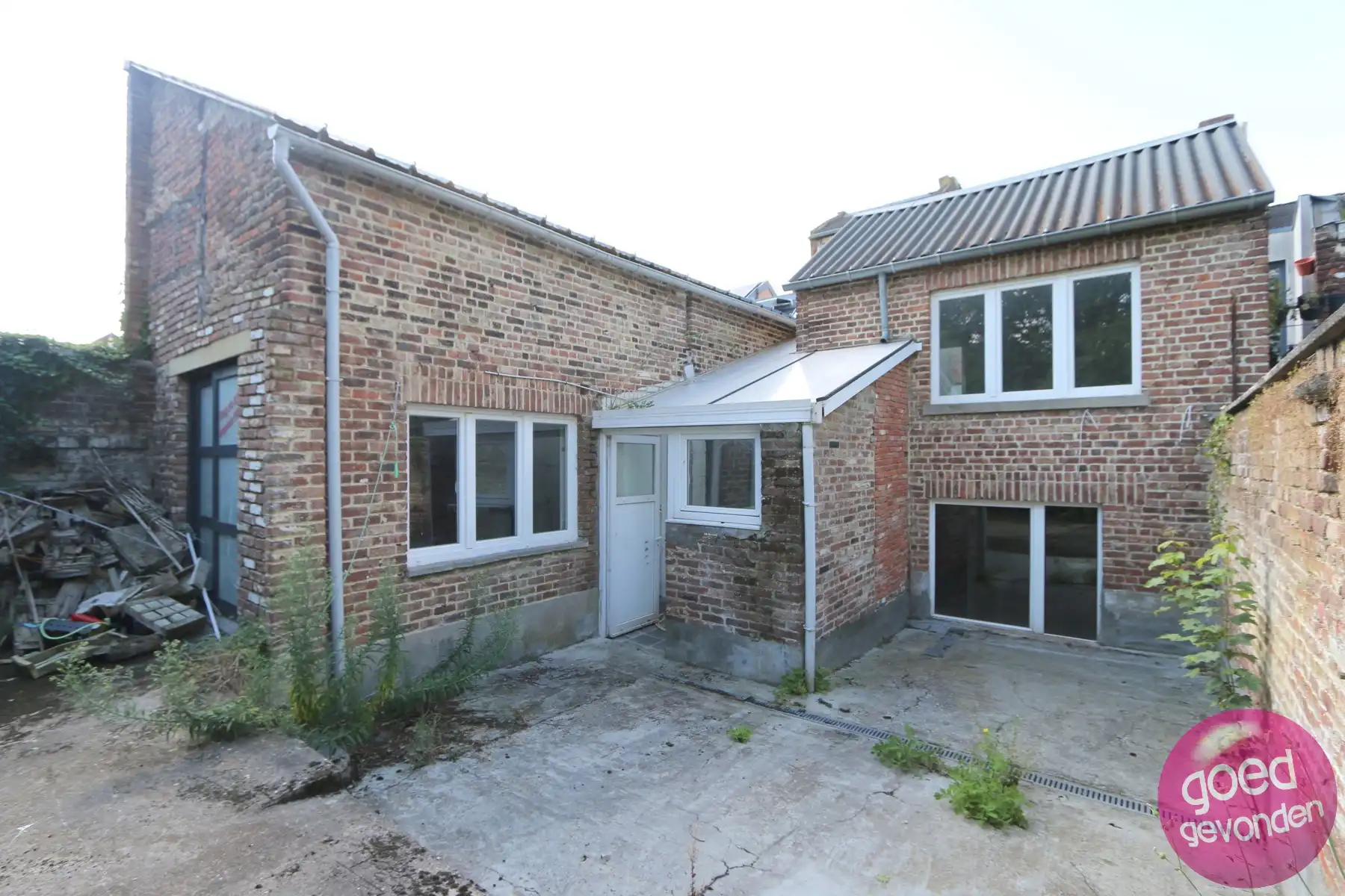 HANDEL MET WOONST - TERRAS - TUIN - CENTRALE LIGGING  foto 15