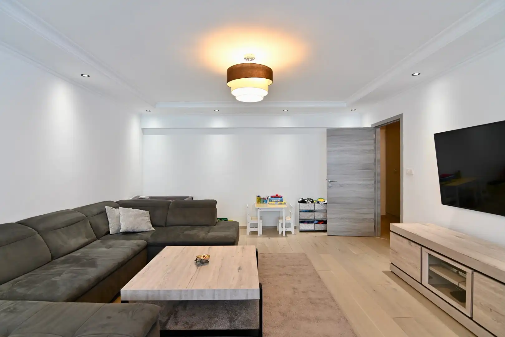 Instapklaar appartement met 2 slaapkamers in het centrum van Sint-Truiden (TOPLOCATIE) foto 9