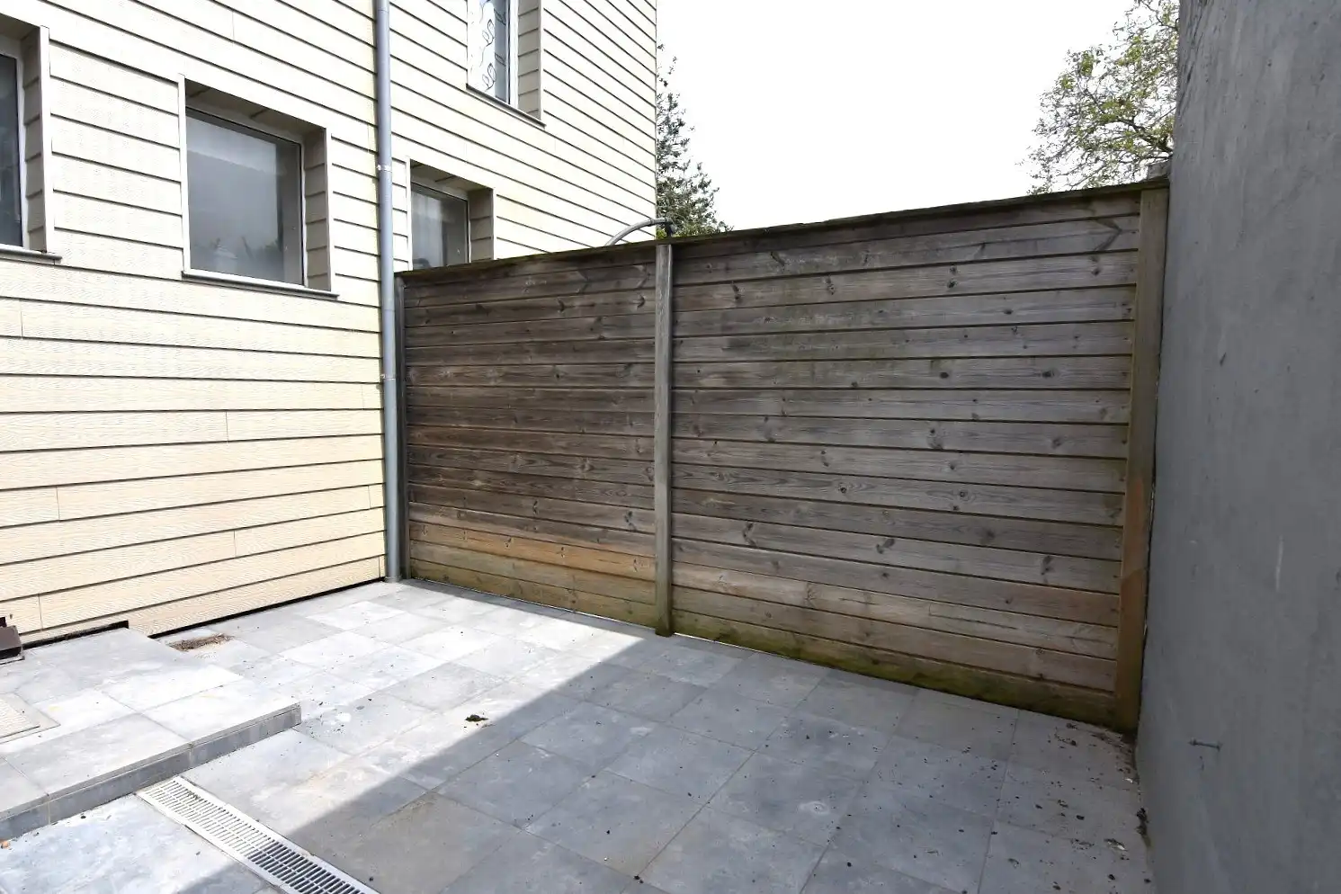Te renoveren rijwoning met goeie ligging foto 12