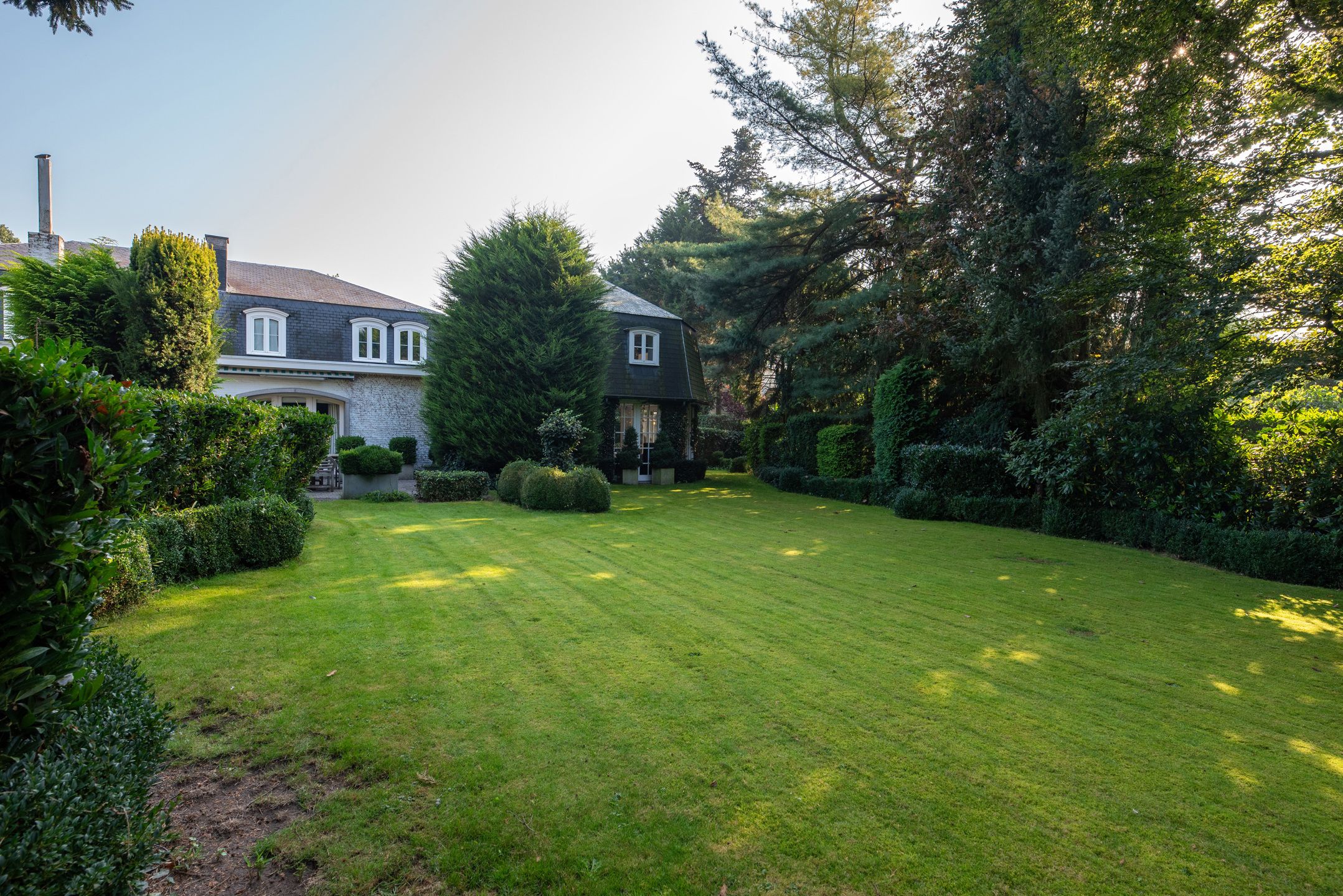  Goed onderhouden in het centrum gelegen karaktervilla op een perceel van ca. 1.938 m²! foto 35