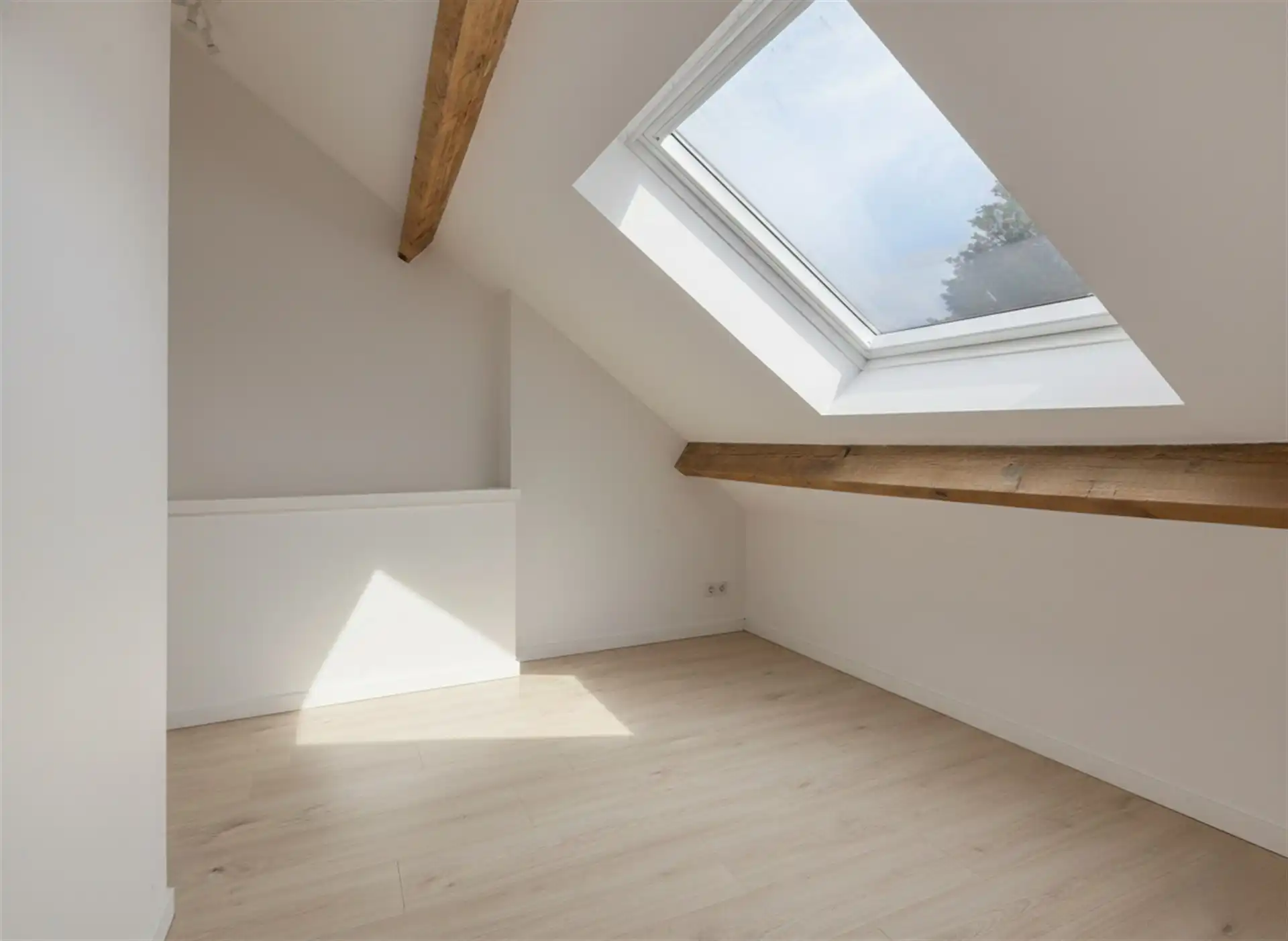  Instapklare karakterwoning met drie slaapkamers foto 10