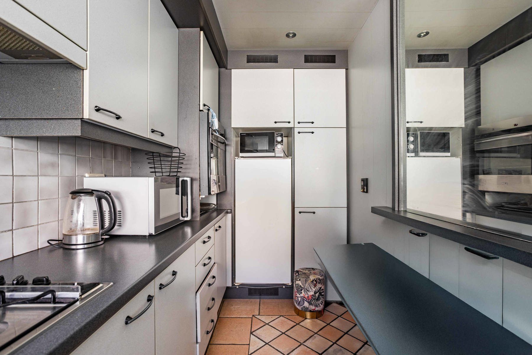 Instapklaar appartement in het centrum van Aalst! foto 8