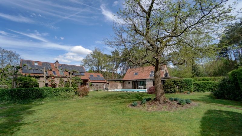 Villa van 270m² met bijgebouw van 100m² op 30 are met openluchtzwembad foto 35