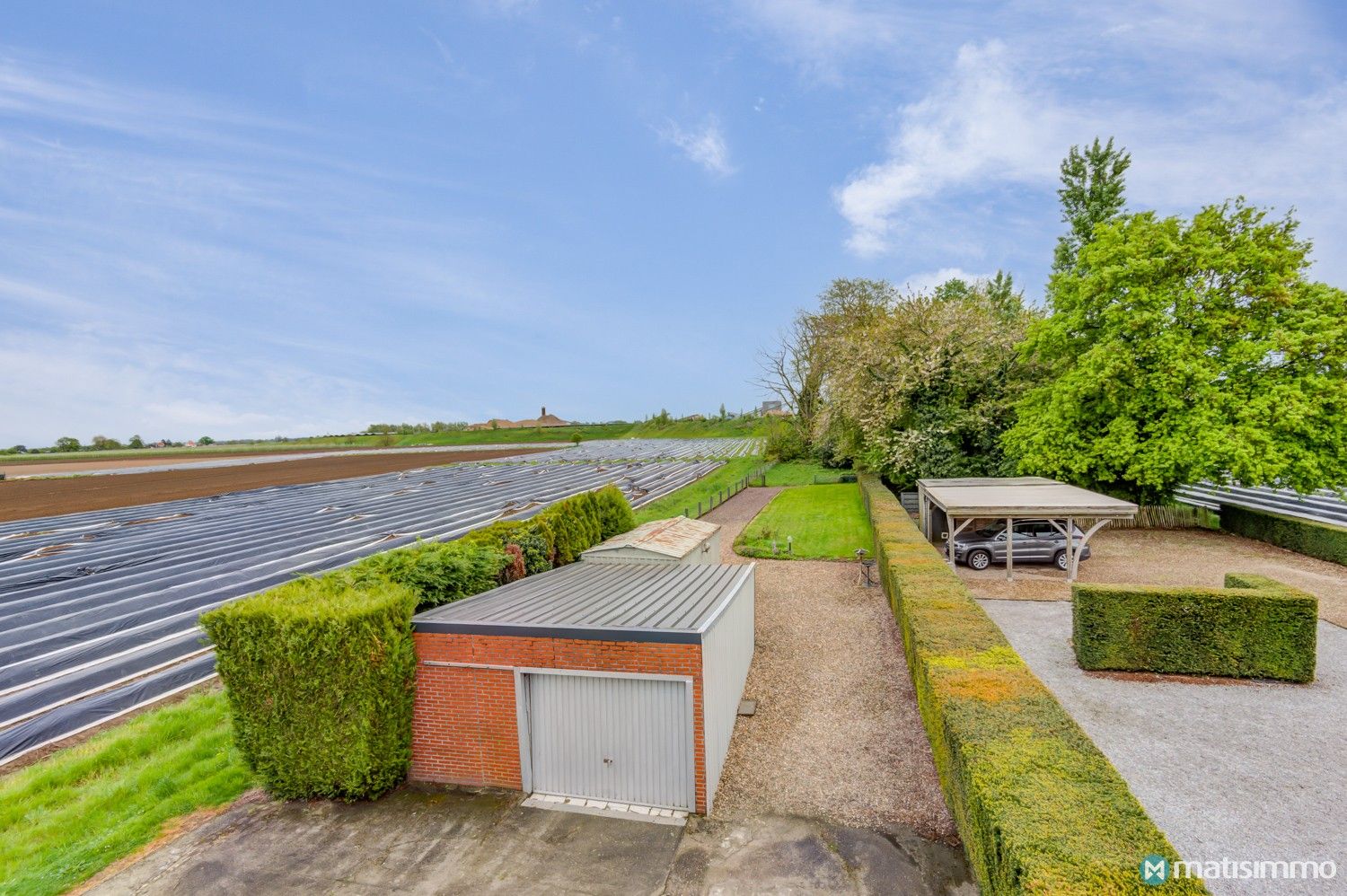 RUIME WONING MET 4 SLAAPKAMERS, VRIJSTAANDE GARAGE EN GROTE TUIN GELEGEN TE DILSEN-STOKKEM foto 32