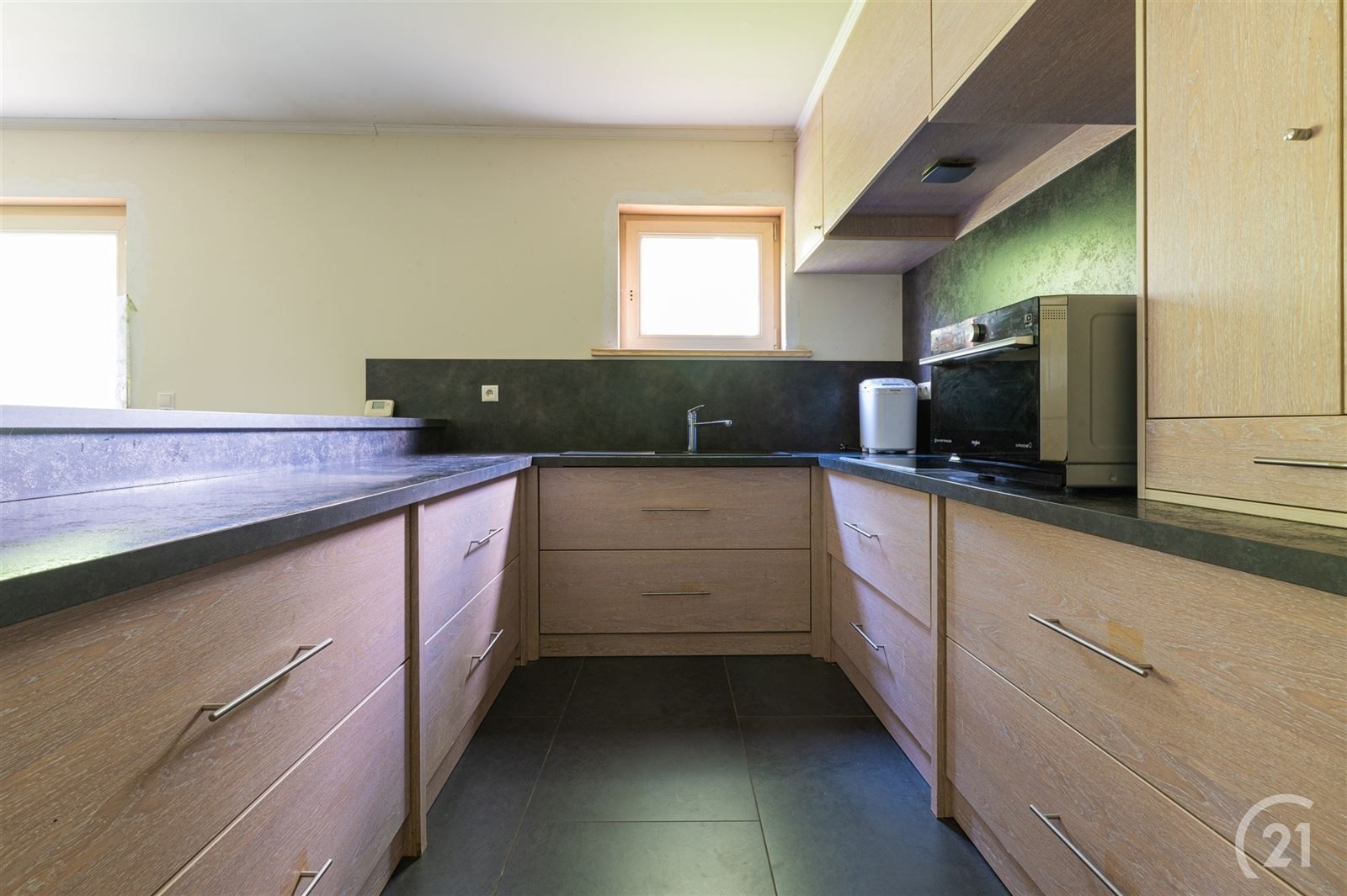 deels gerenoveerde woning met tuin op 12are34 foto 5