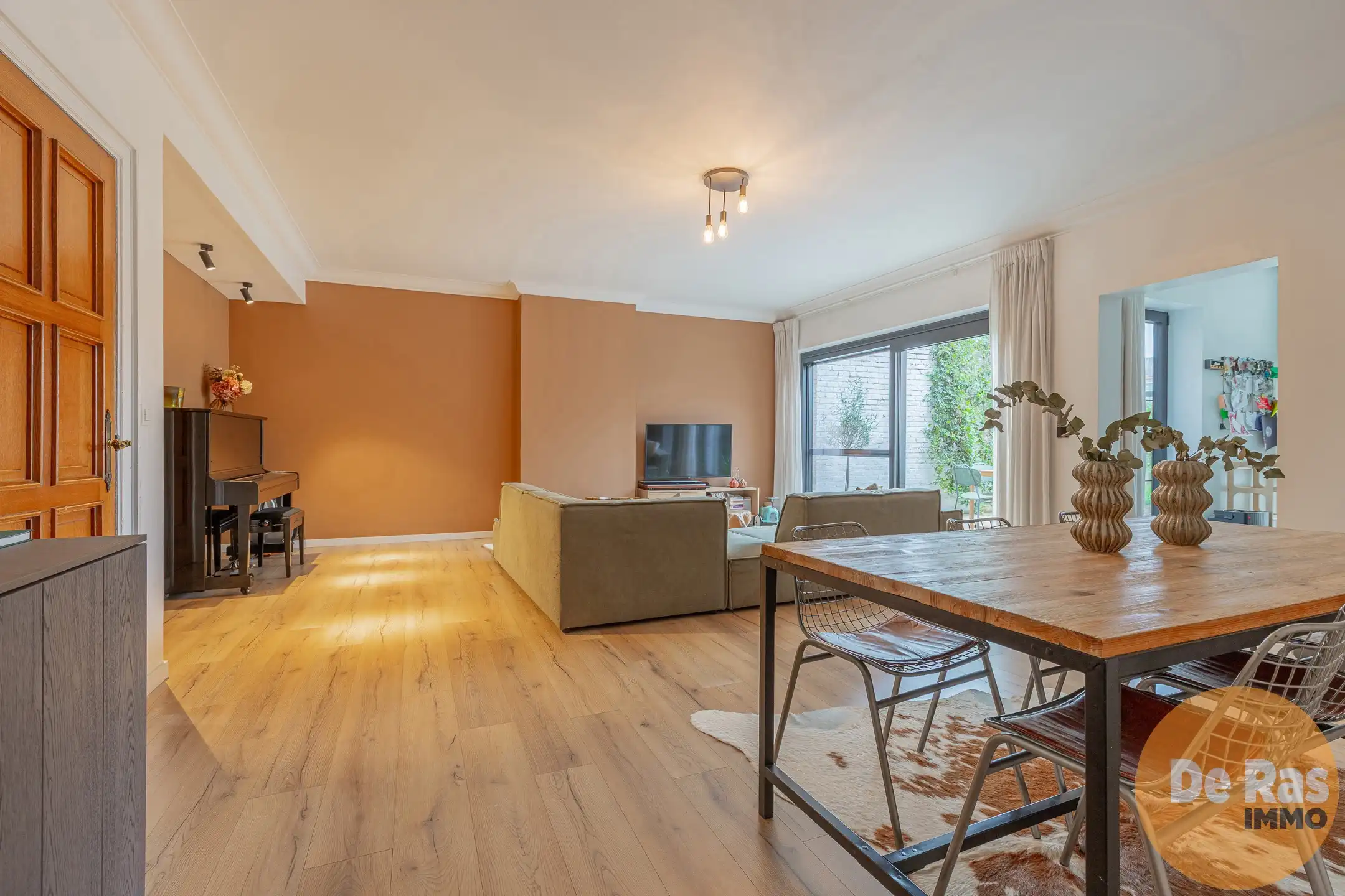 WETTEREN - Ruime instapklare woning met grote garage foto 7