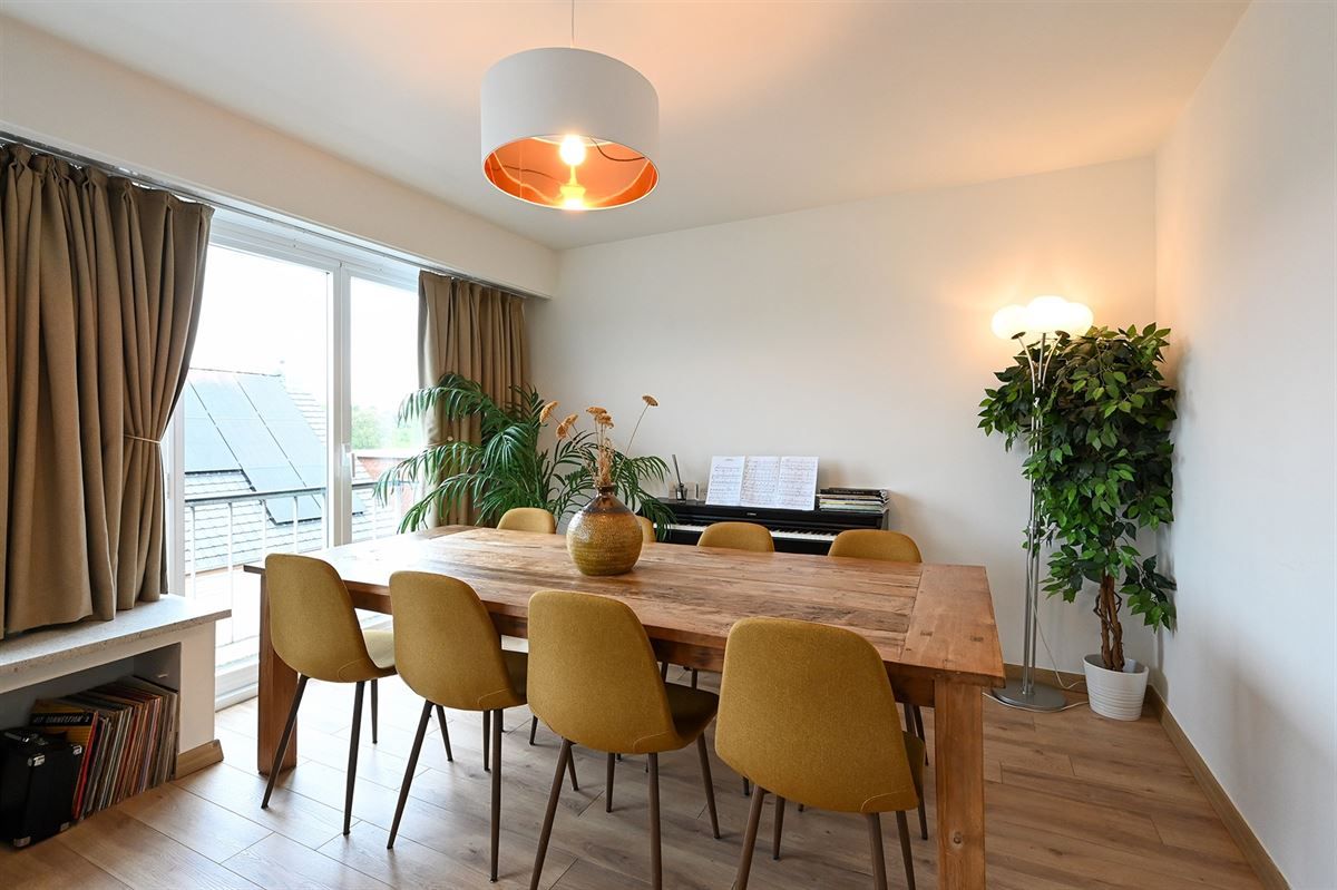 ruim en lichtrijk appartement nabij het centrum van Duffel foto 6