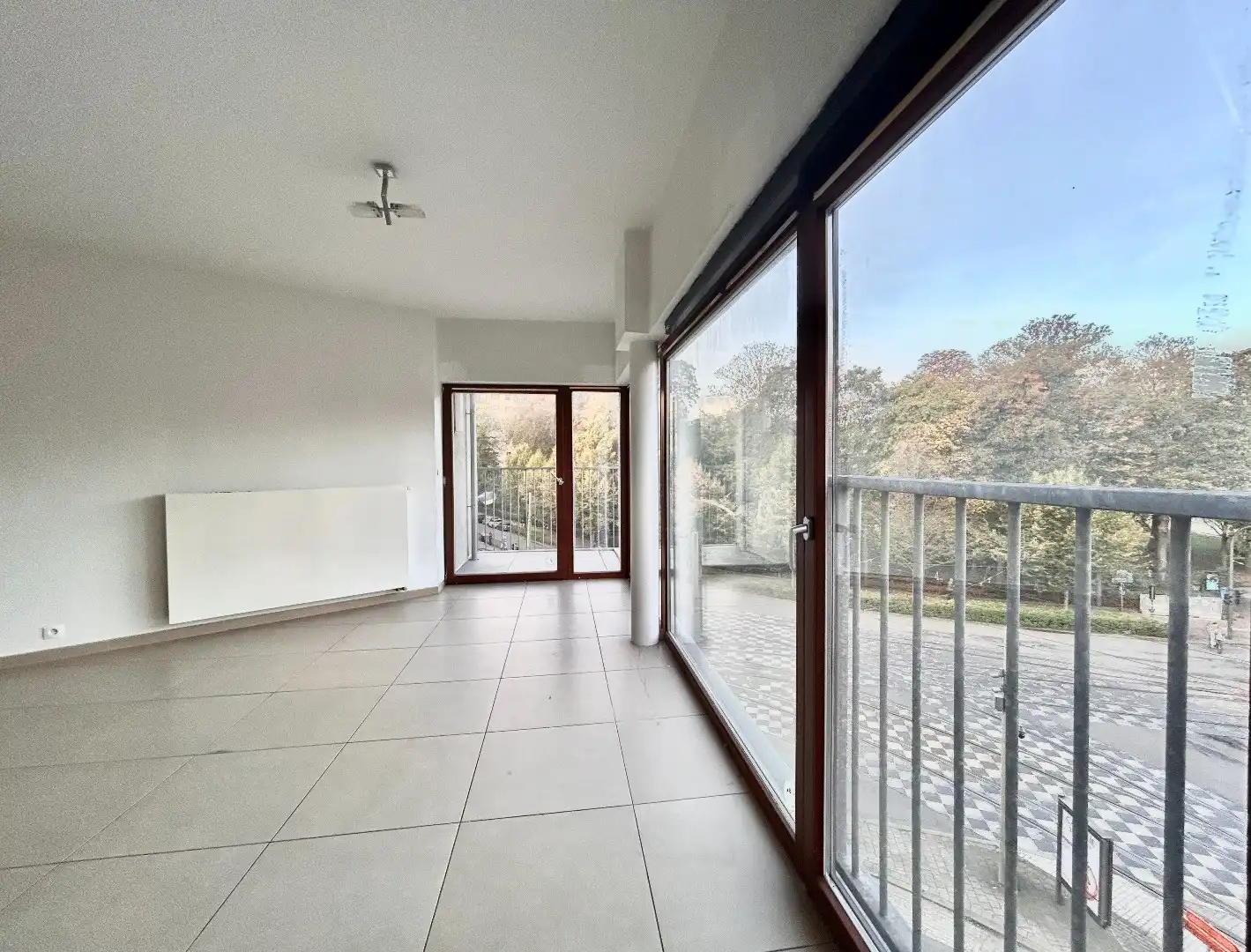 Lichtrijk appartement met 2 slpks + terras foto 2