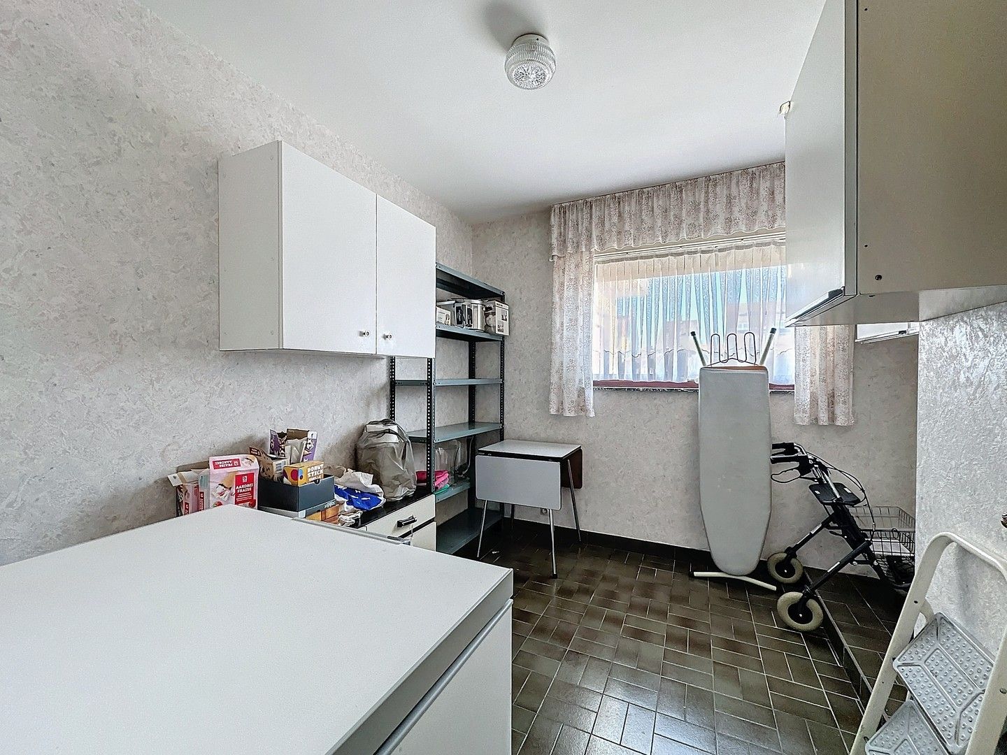 Goed onderhouden villa-bungalow in het hartje van Oostduinkerke-dorp. foto 9